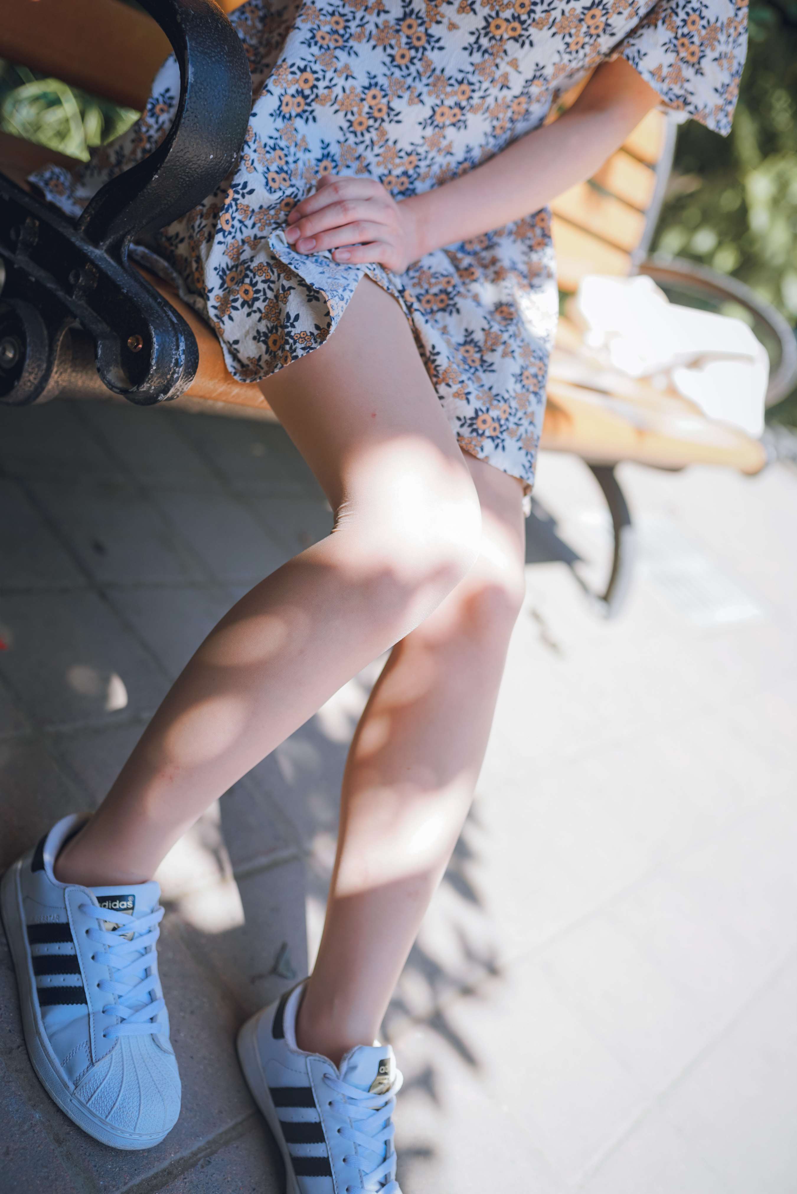 《玲玲小姐姐 如许相诺，谁念 》作品图