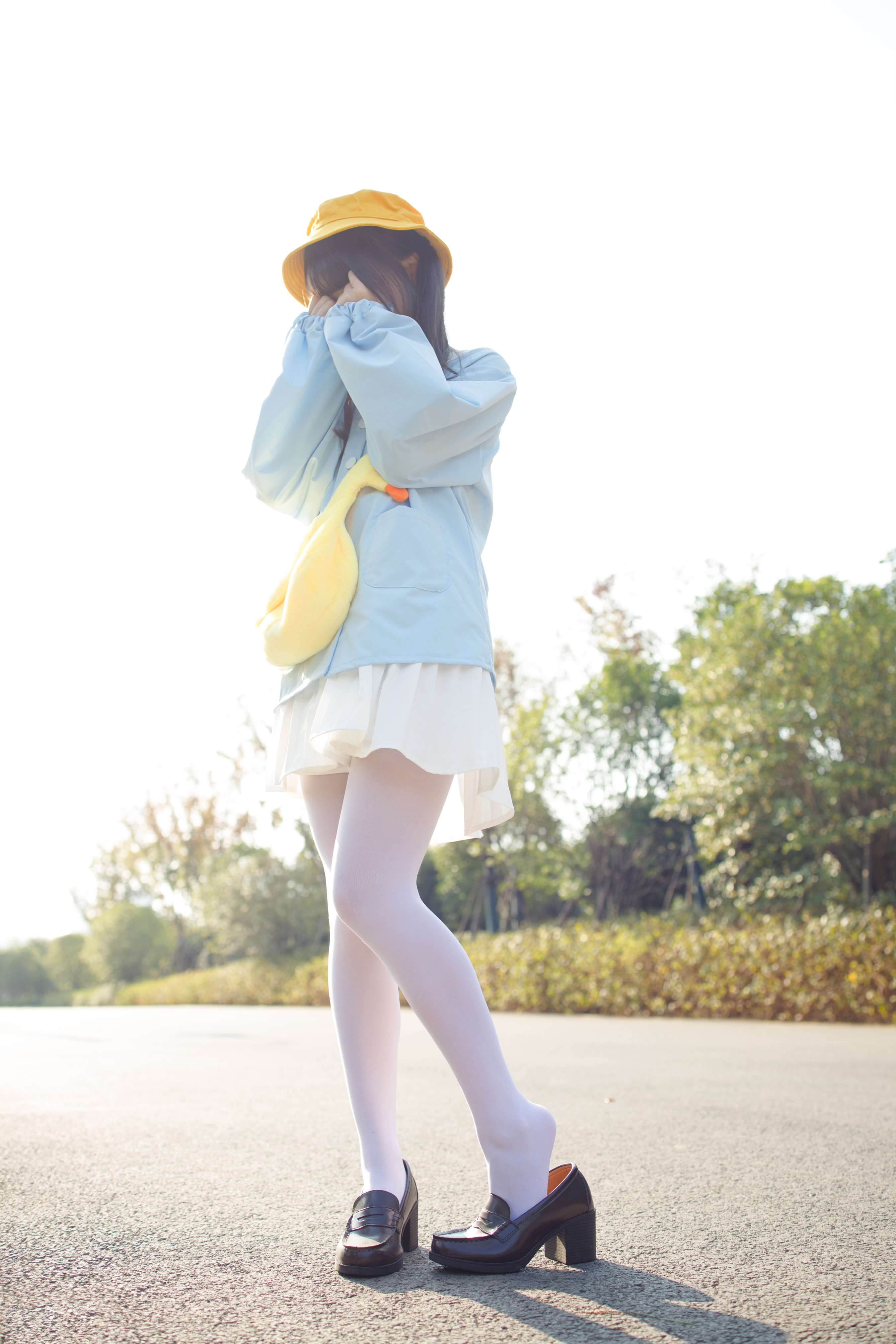 《【免费】小师妹黄帽の白丝脚》作品图