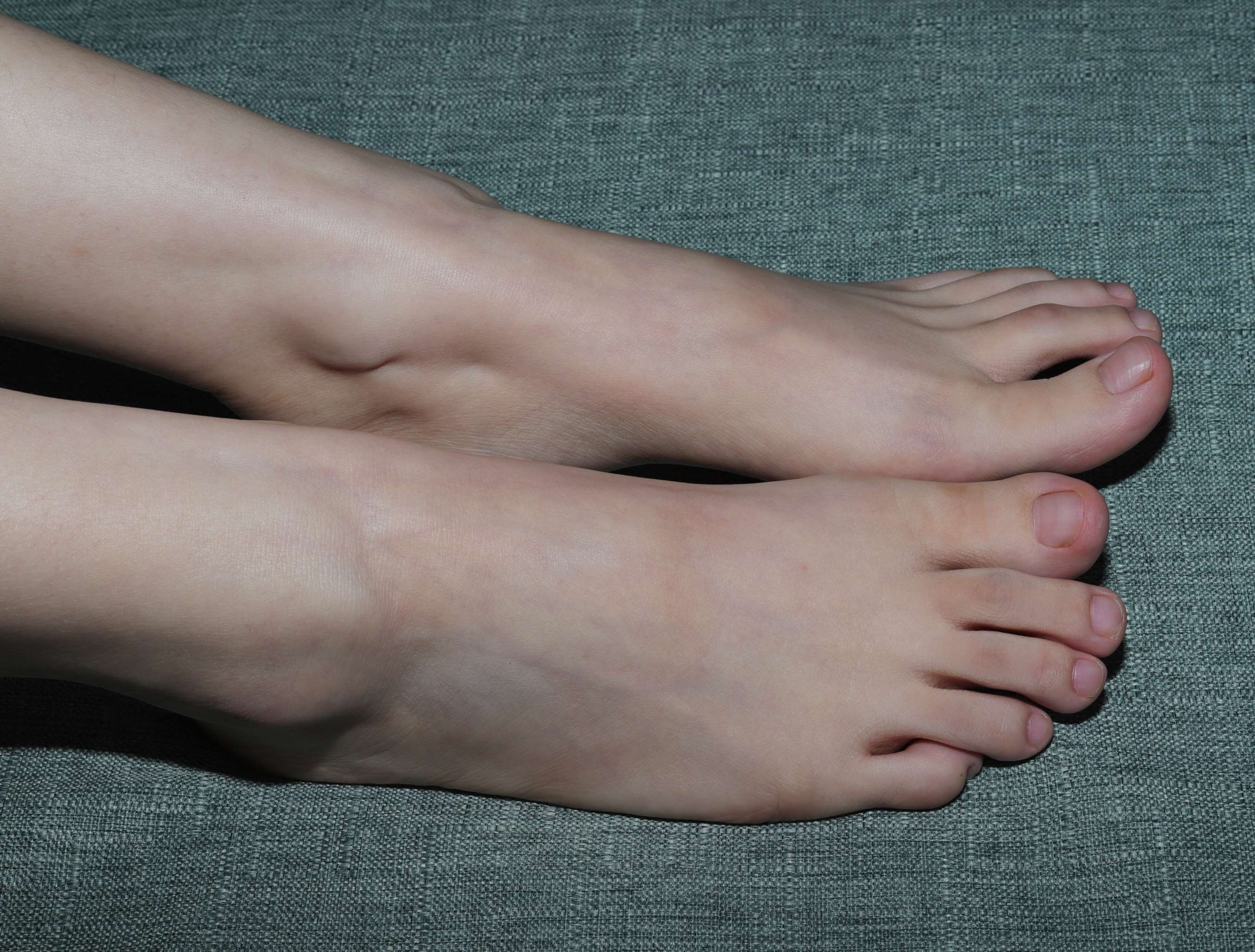 《小芳师妹脚丫如若就在眼前》作品图