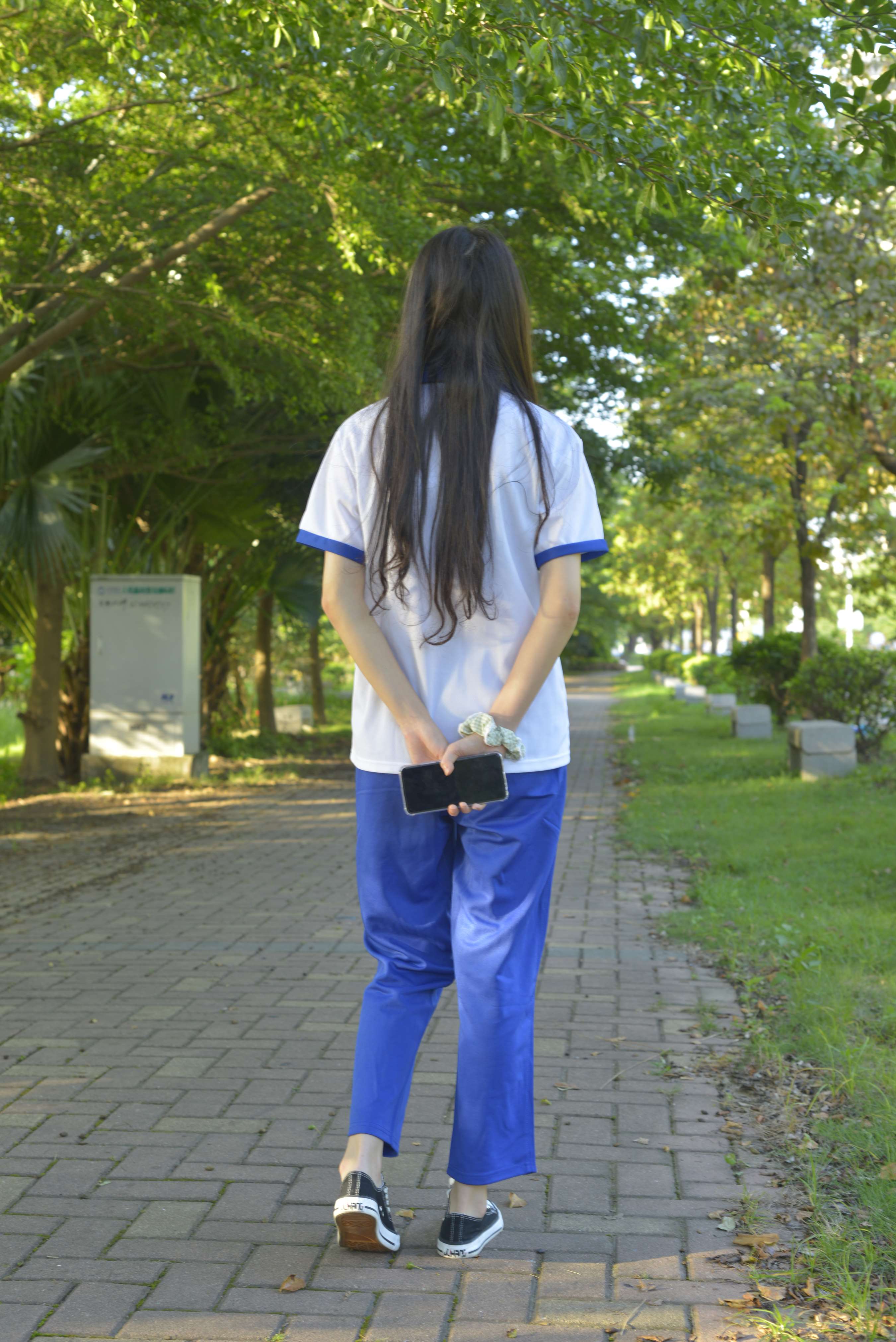 《我和小师妹的秘密约会》作品图