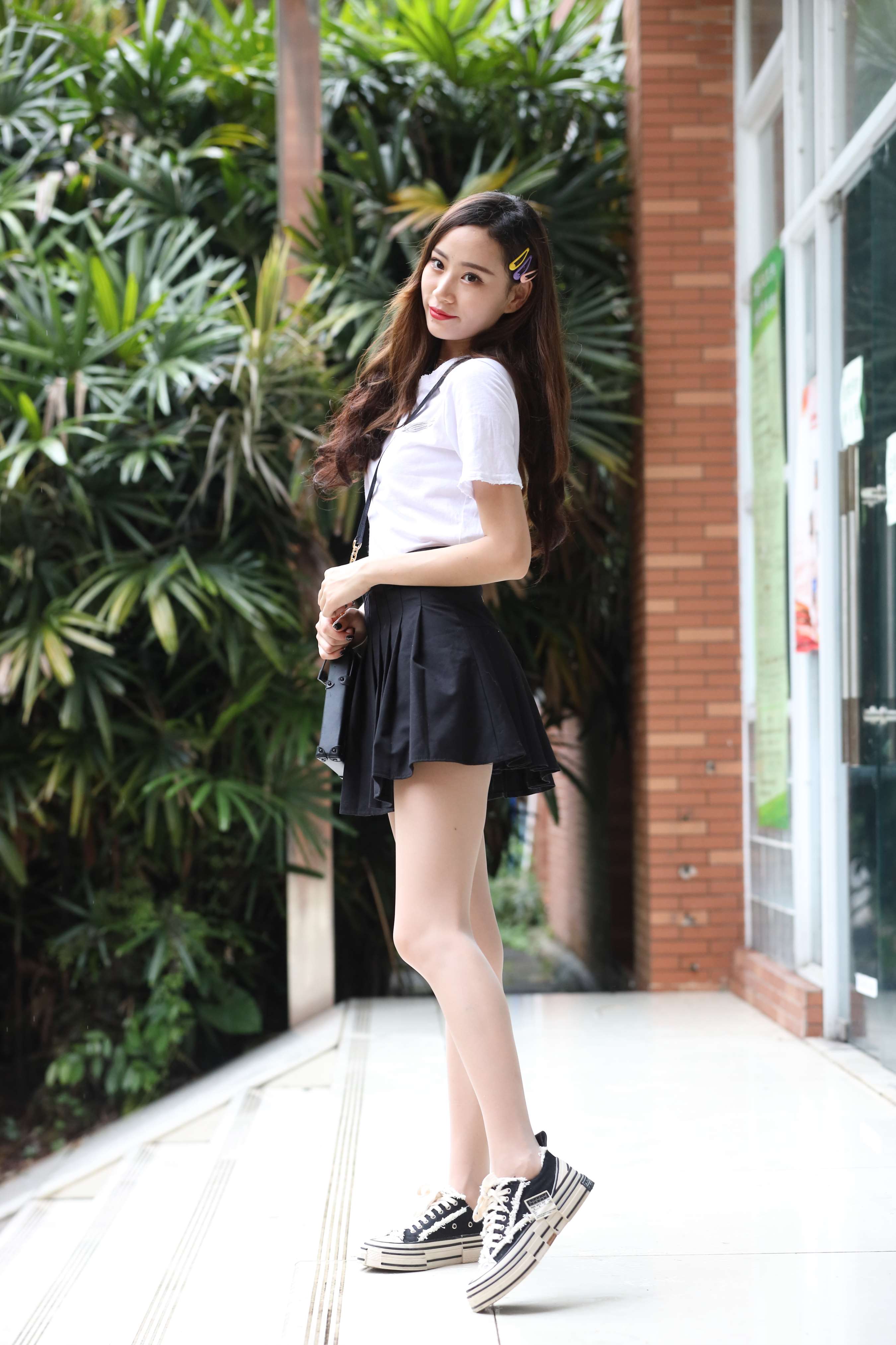 《赵少女的闪亮肉丝足》作品图