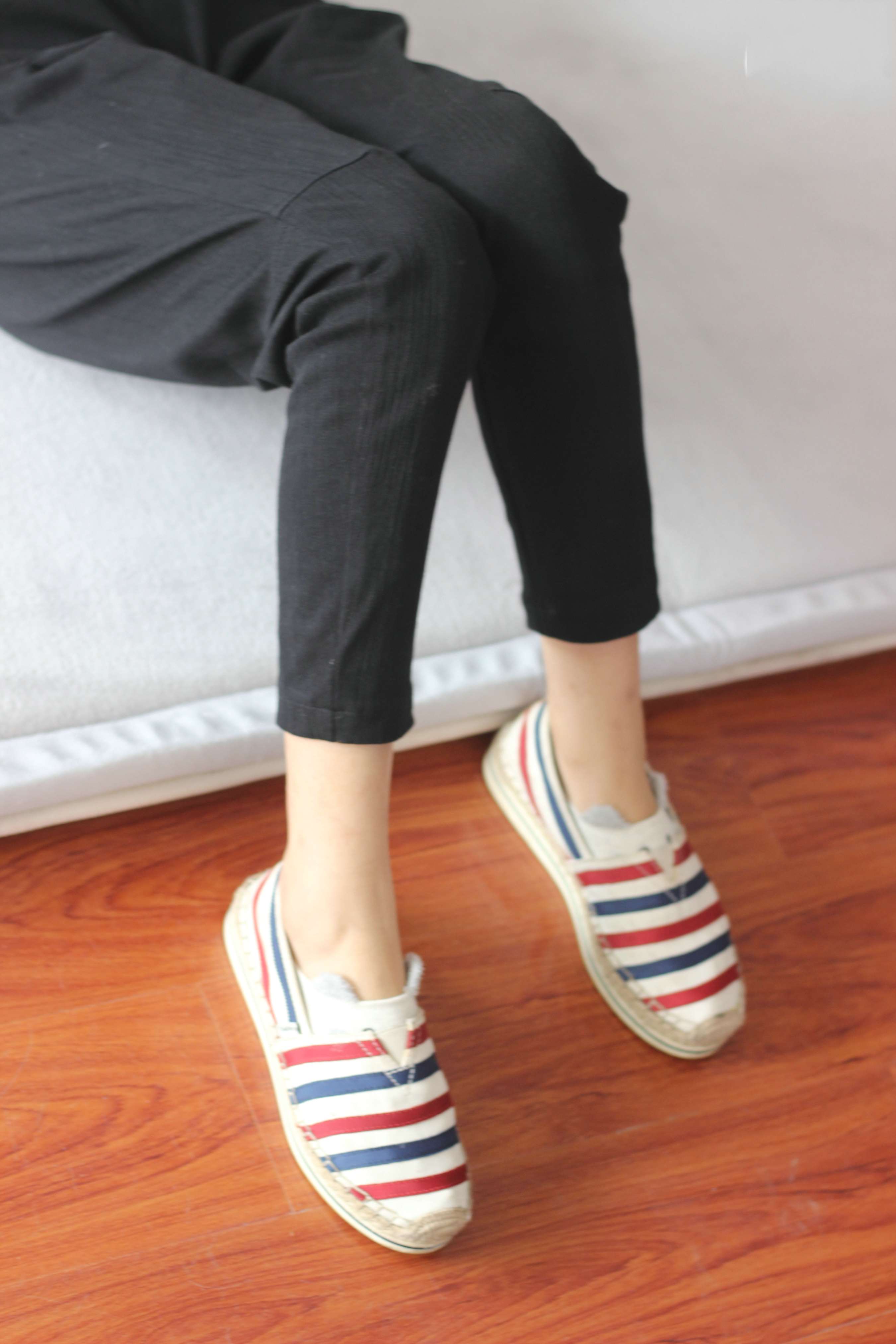 《师妹的兔子袜脚》作品图