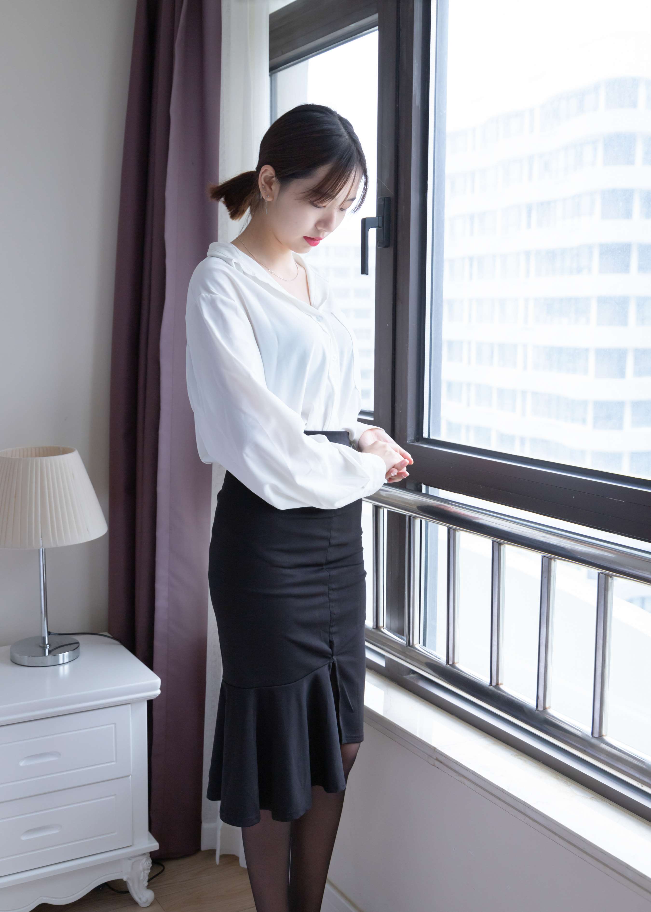 《学姐小甜豆 OL制服の黑丝》作品图