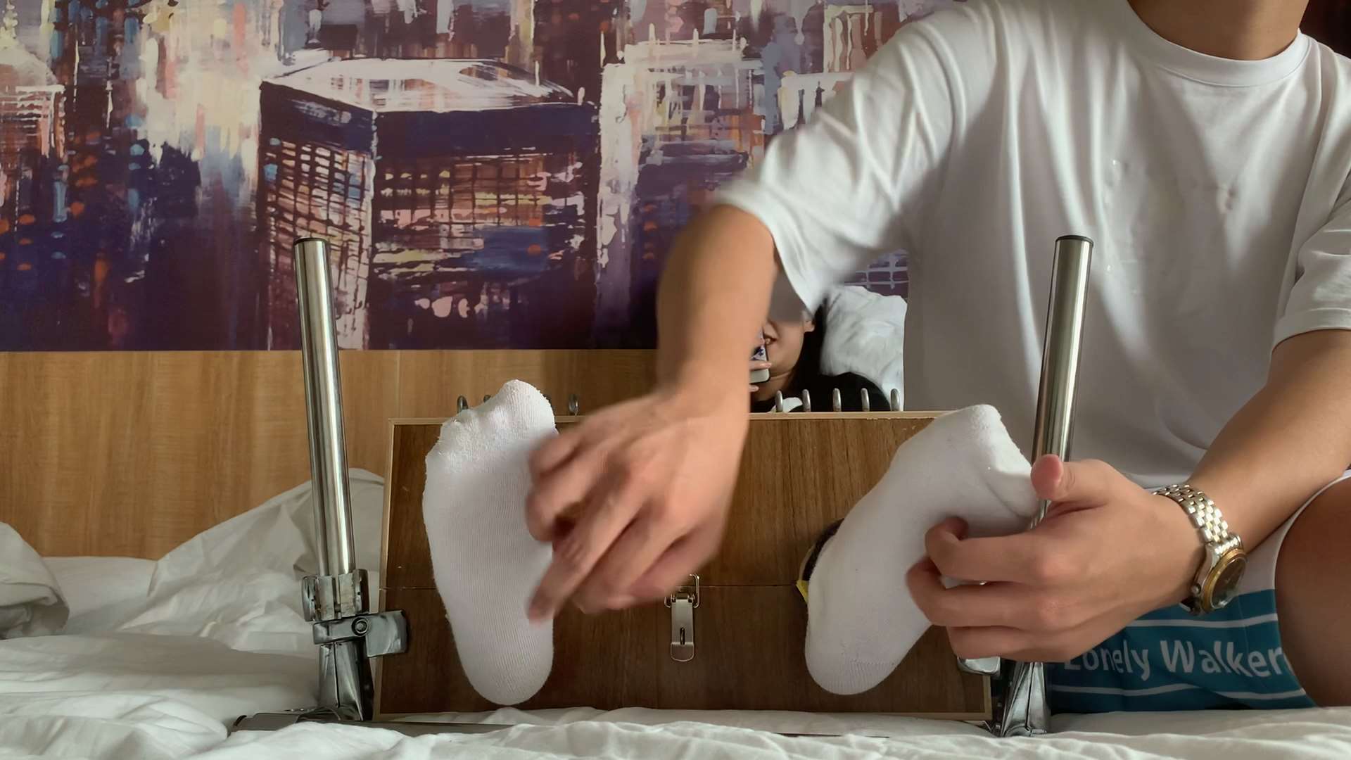 《挠绑着脚的学姐》作品图