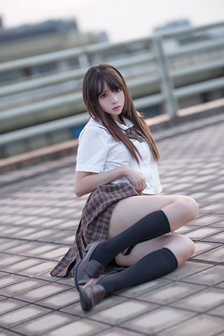 忧郁学姐