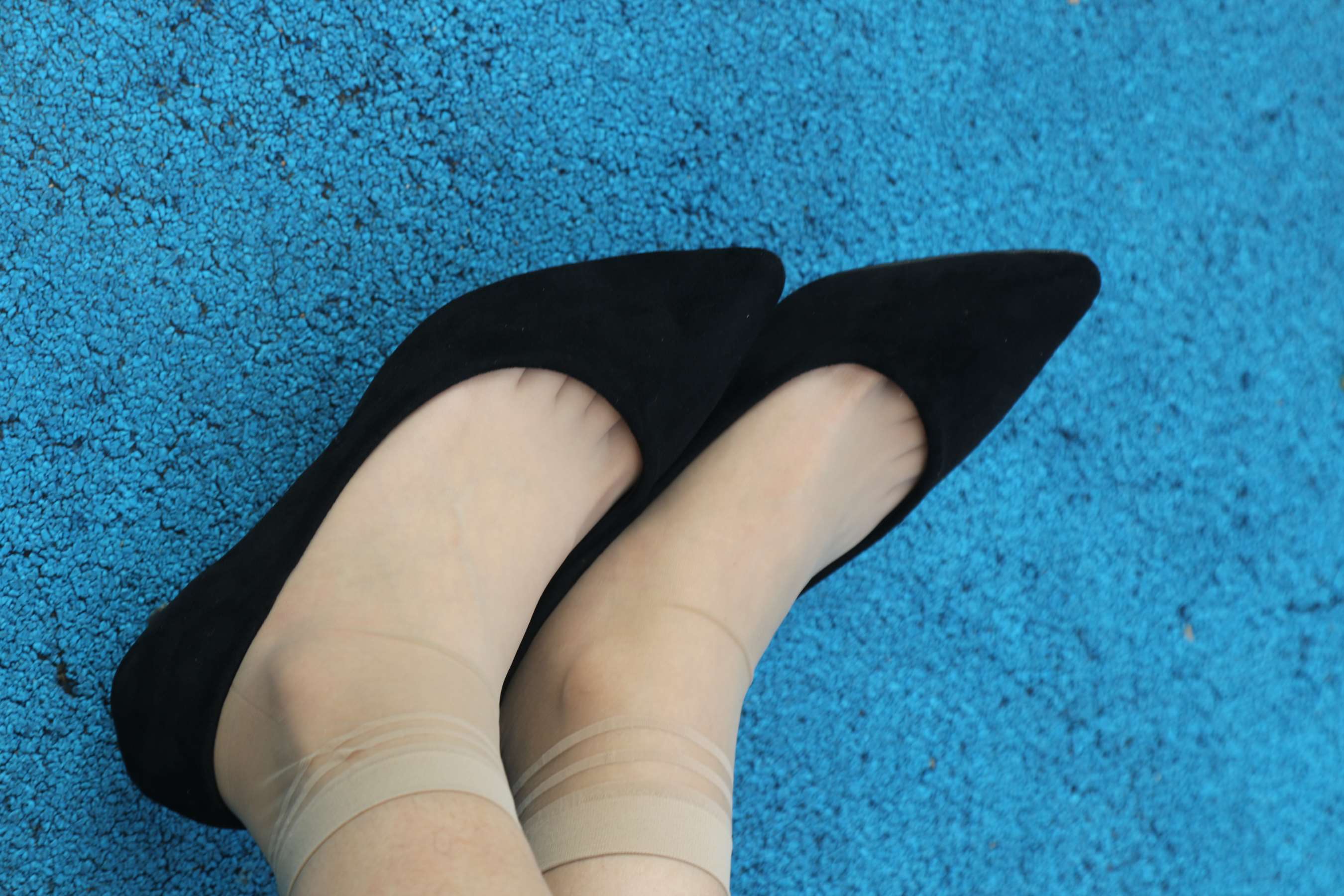 《某高校研究生小姐姐日常拍照打卡生活》作品图