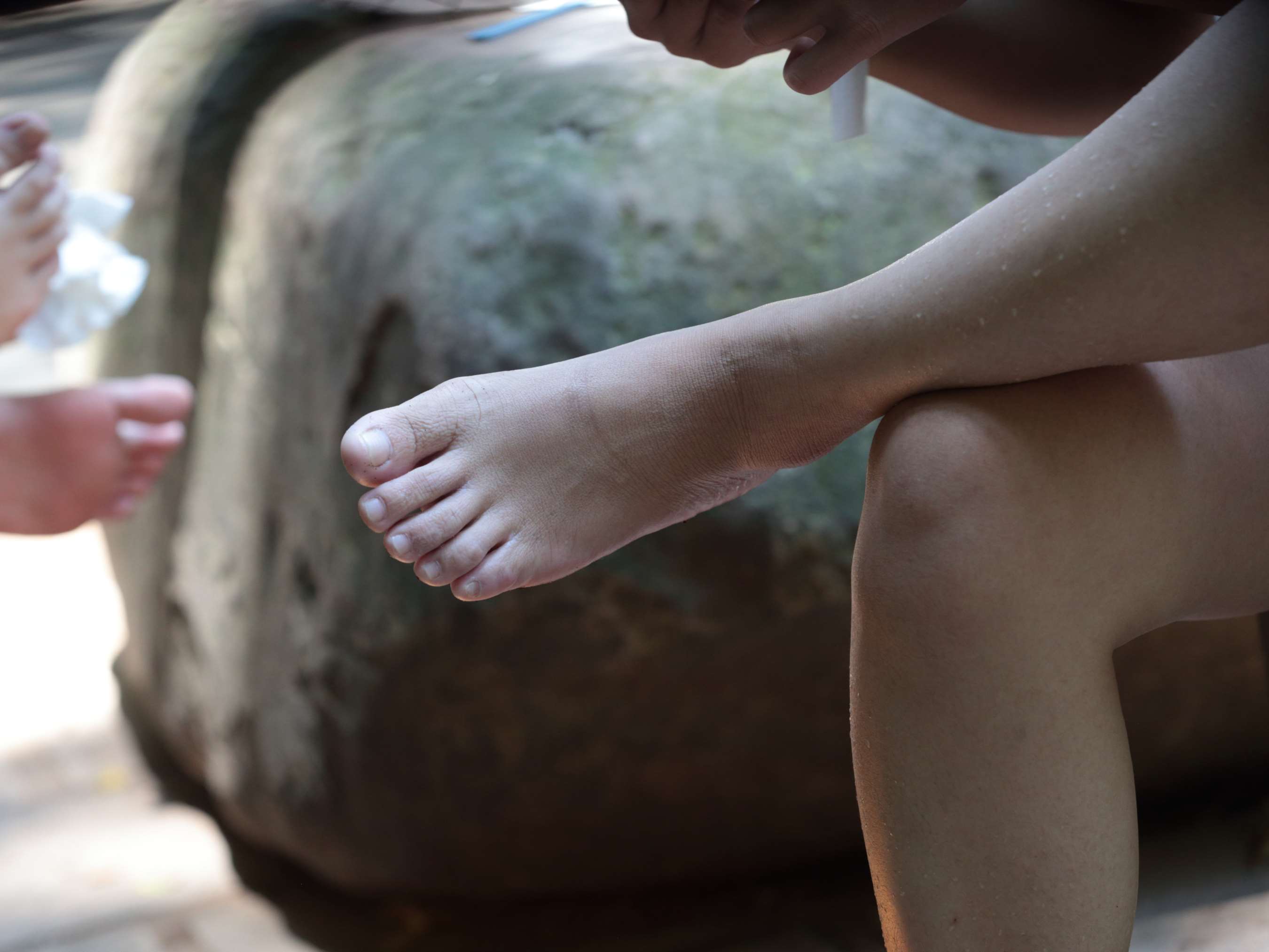 《师妹小白鞋の船袜脚》作品图