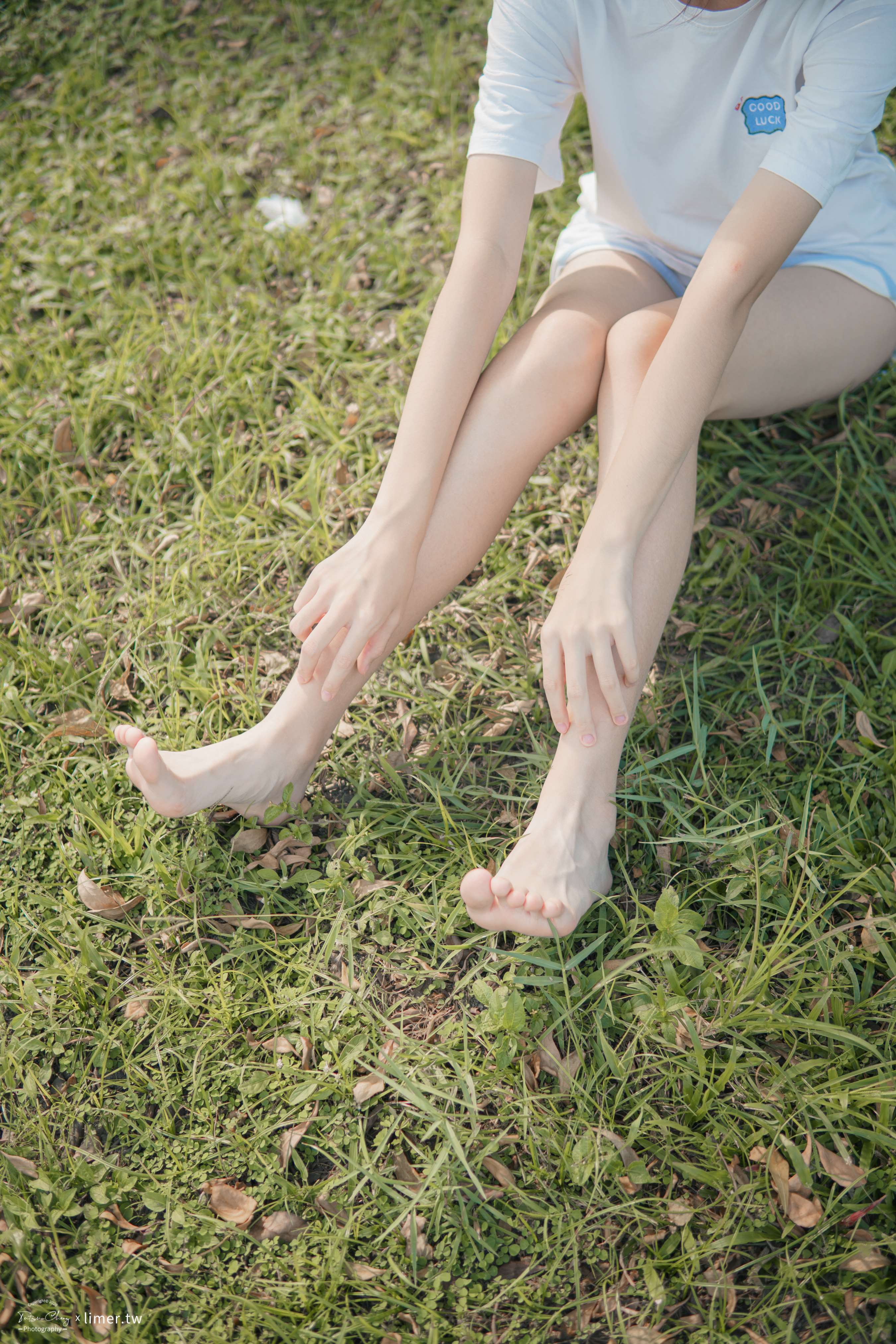 《素人学妹真理裤公园玩耍》作品图