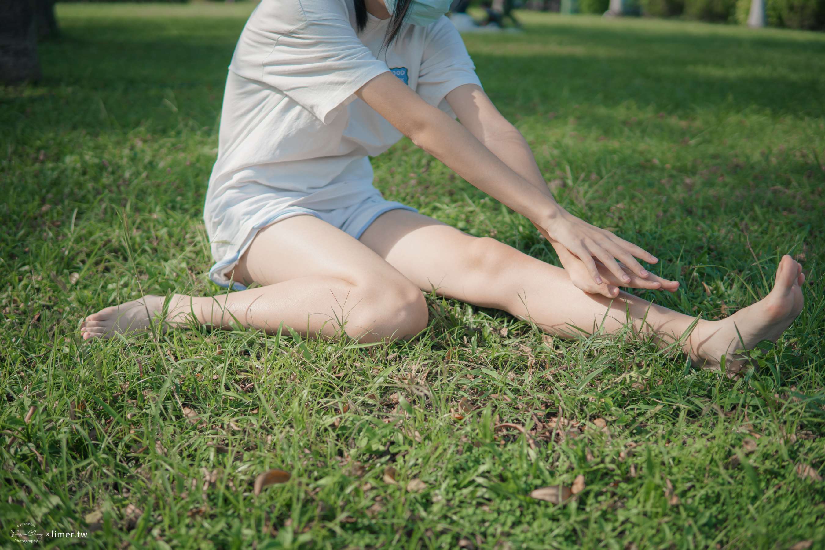 《素人学妹真理裤公园玩耍》作品图