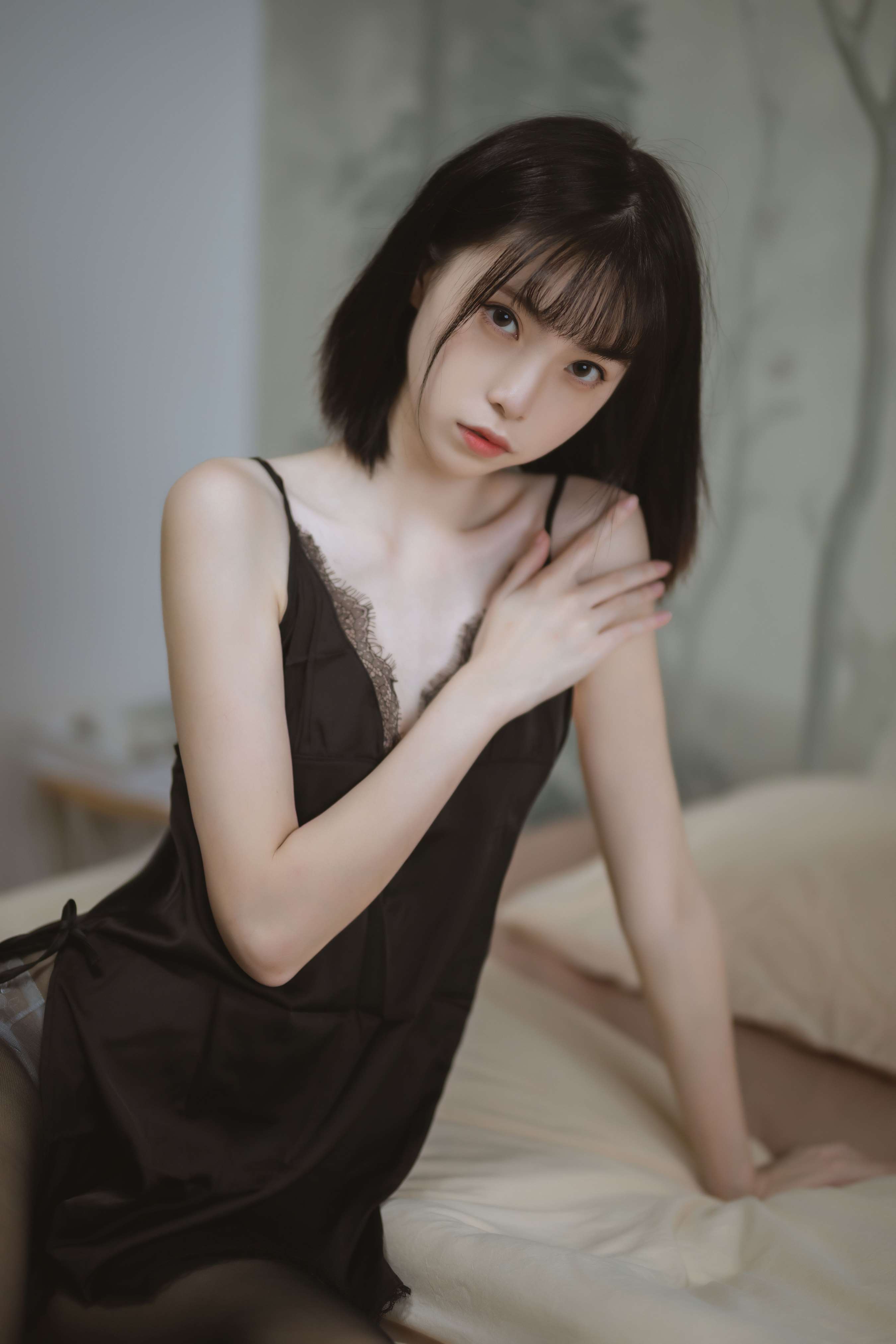 《许岚学妹黑色蕾丝睡衣》作品图