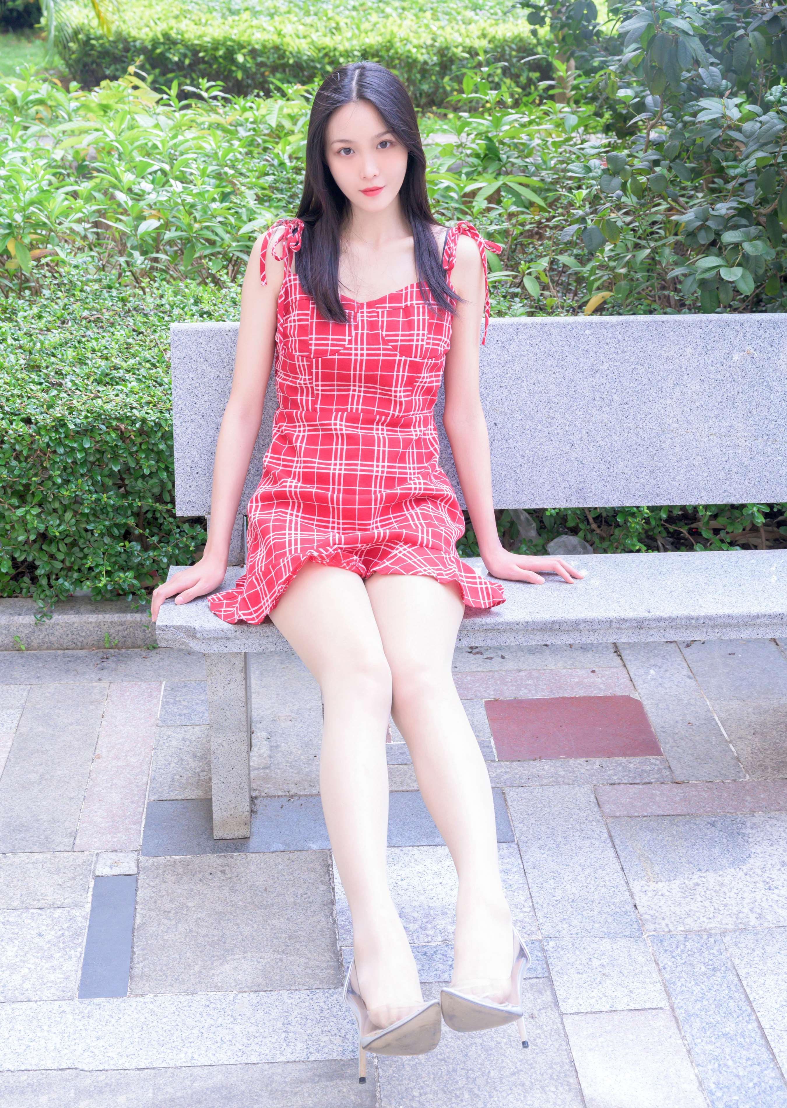 《君君小姐姐小区花园的靓丽风景线》作品图