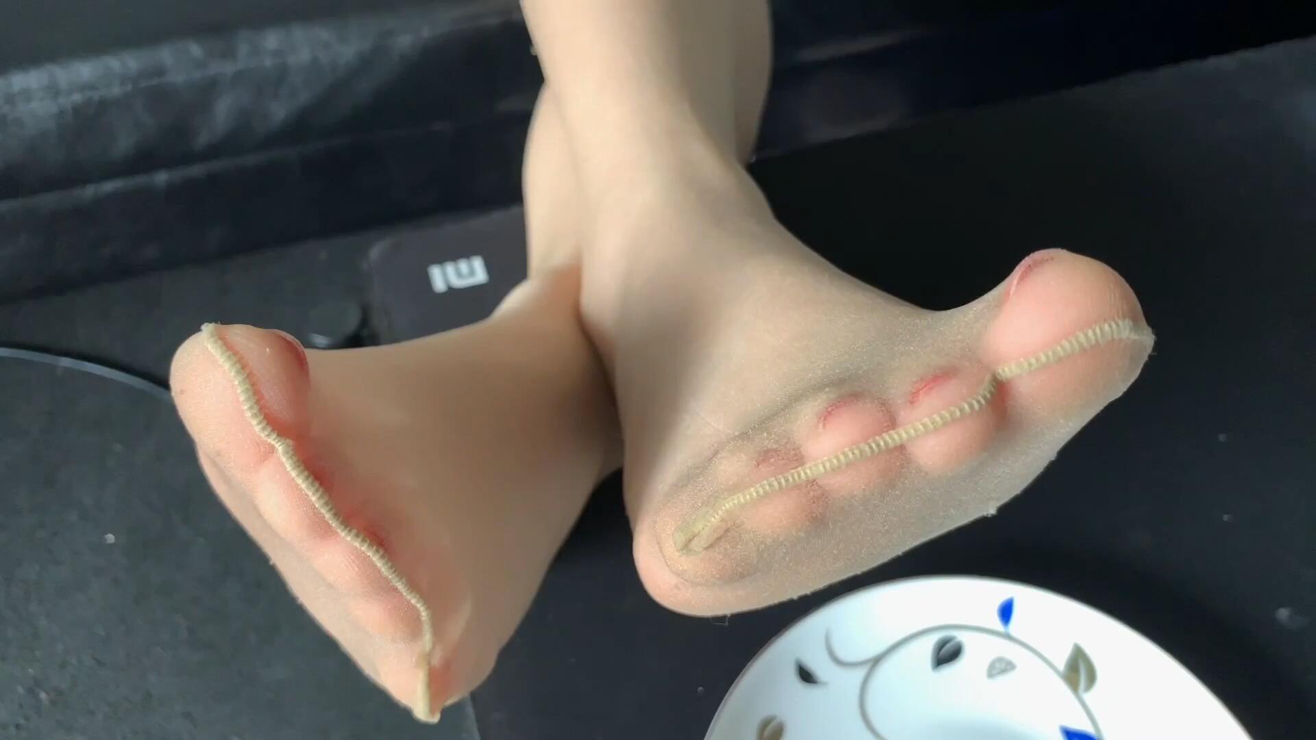 《近距离观察师妹》作品图