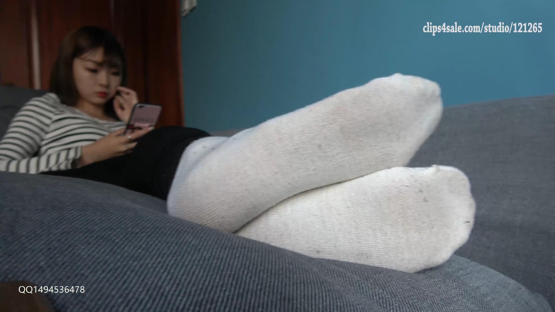 《K&M-彤彤白袜秀》作品图