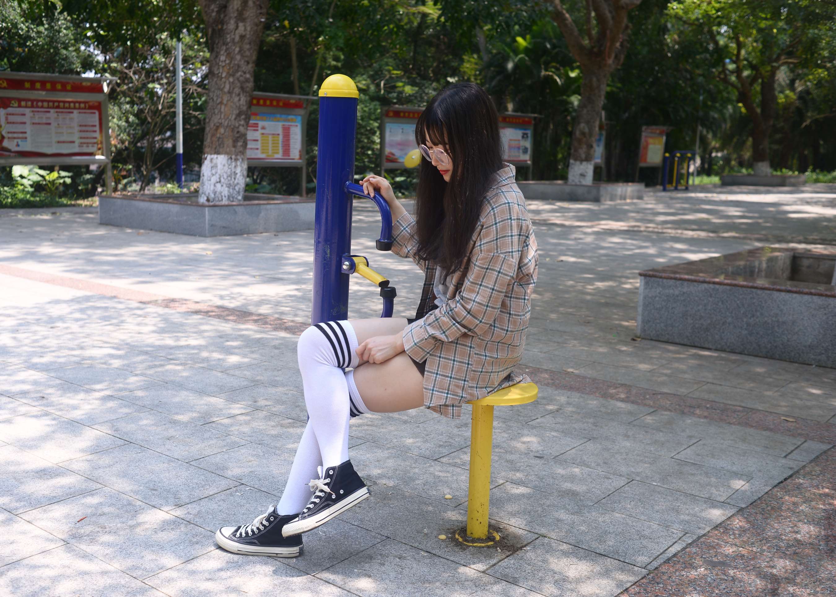 《潘潘师妹–风和日暖》作品图