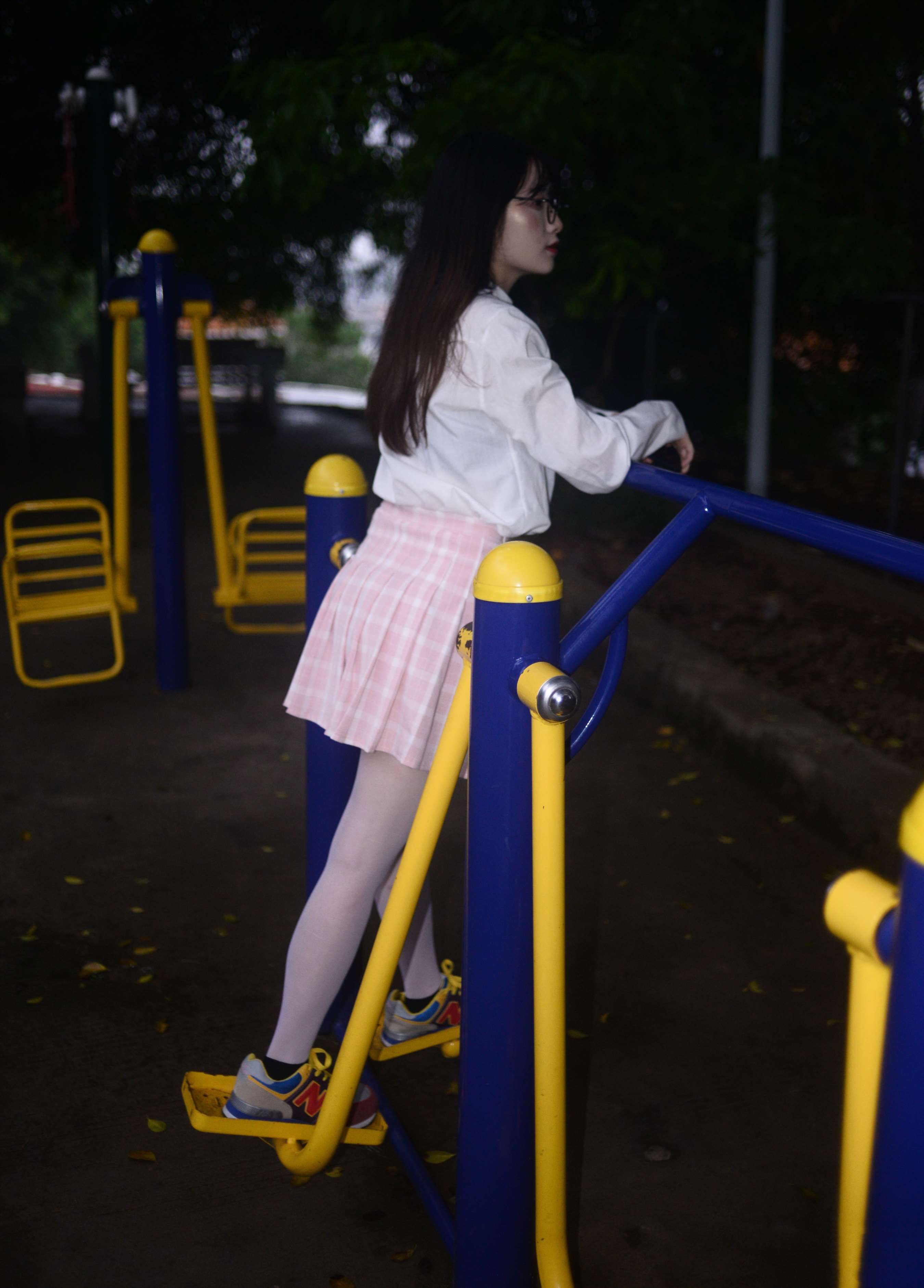 《优米学妹 糟糕又被生活叫醒》作品图