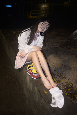 优米学妹 糟糕又被生活叫醒
