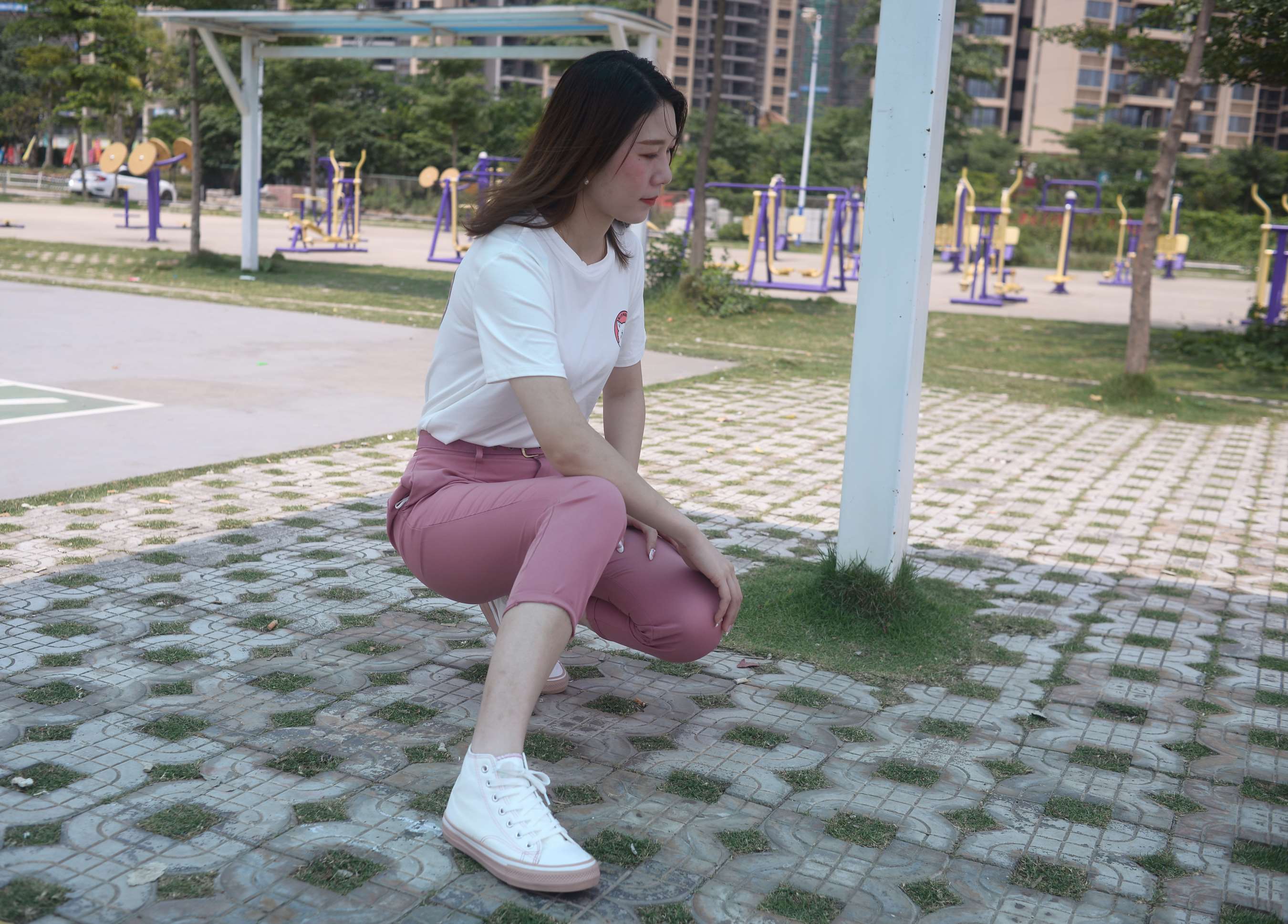 《赵沛少女-夏天有梅子味的晚霞 》作品图