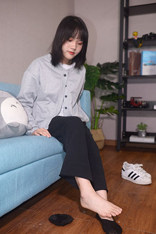 小闹师妹 相识随浅