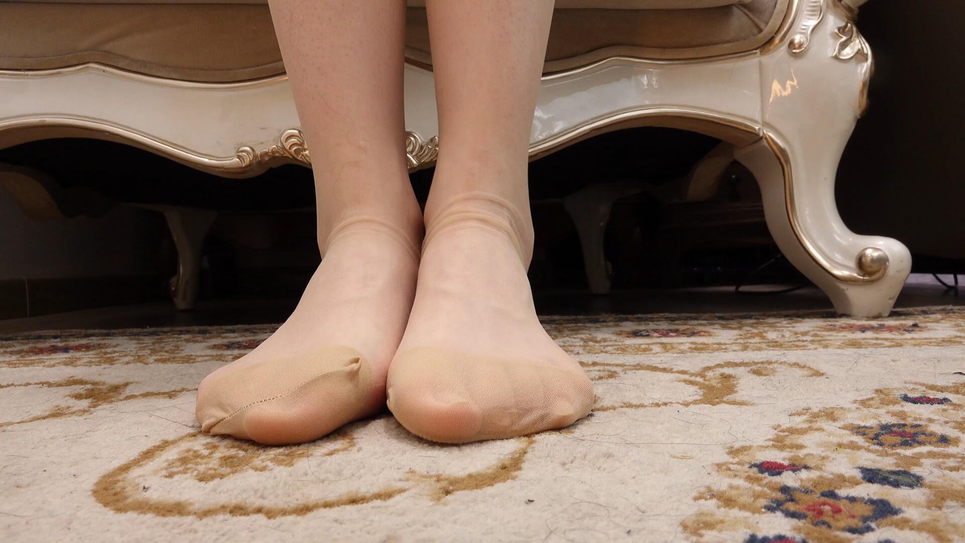 《K&M-Songzuer的性感肉丝丝袜小脚》作品图