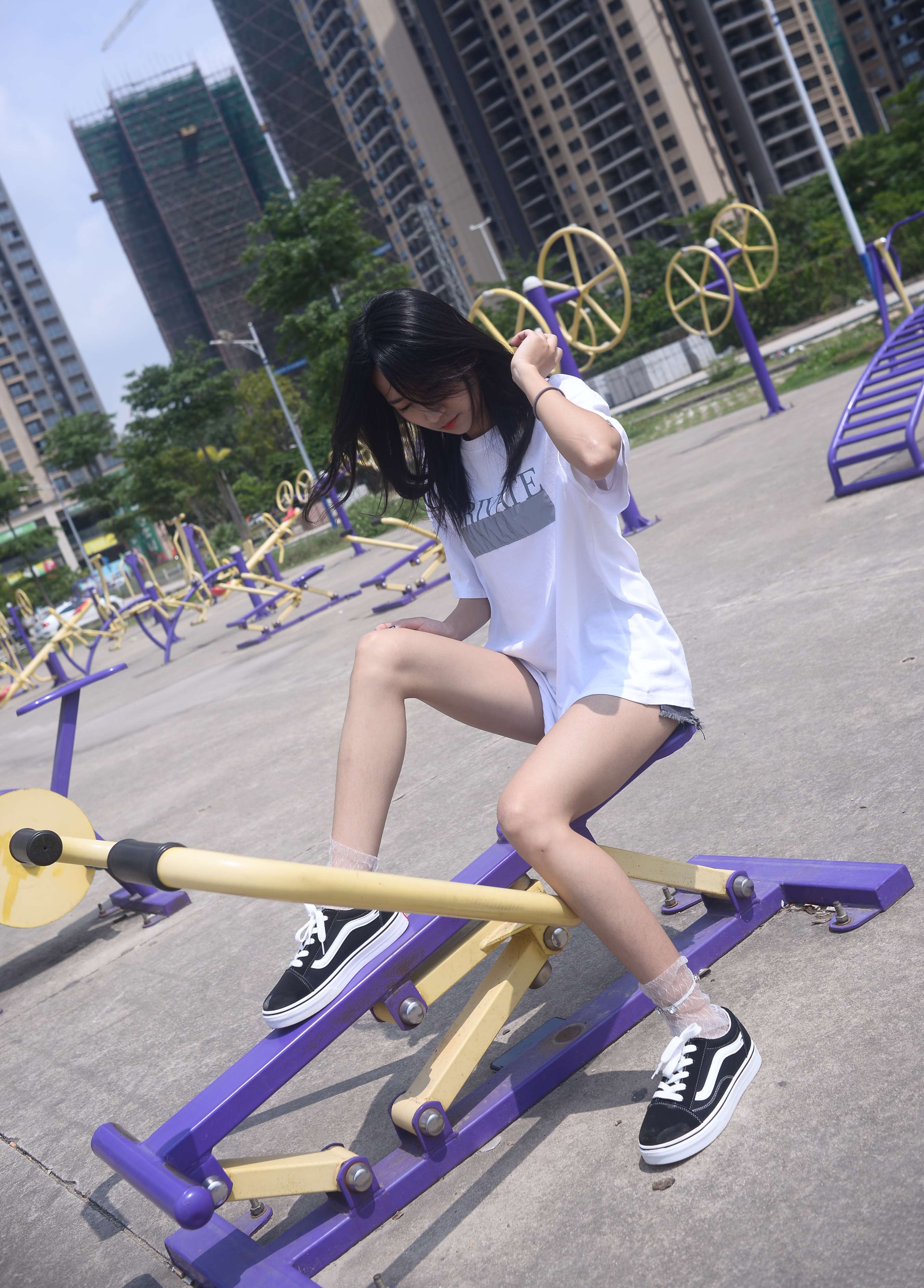 《绵绵少女 这个夏天，阳光很好》作品图