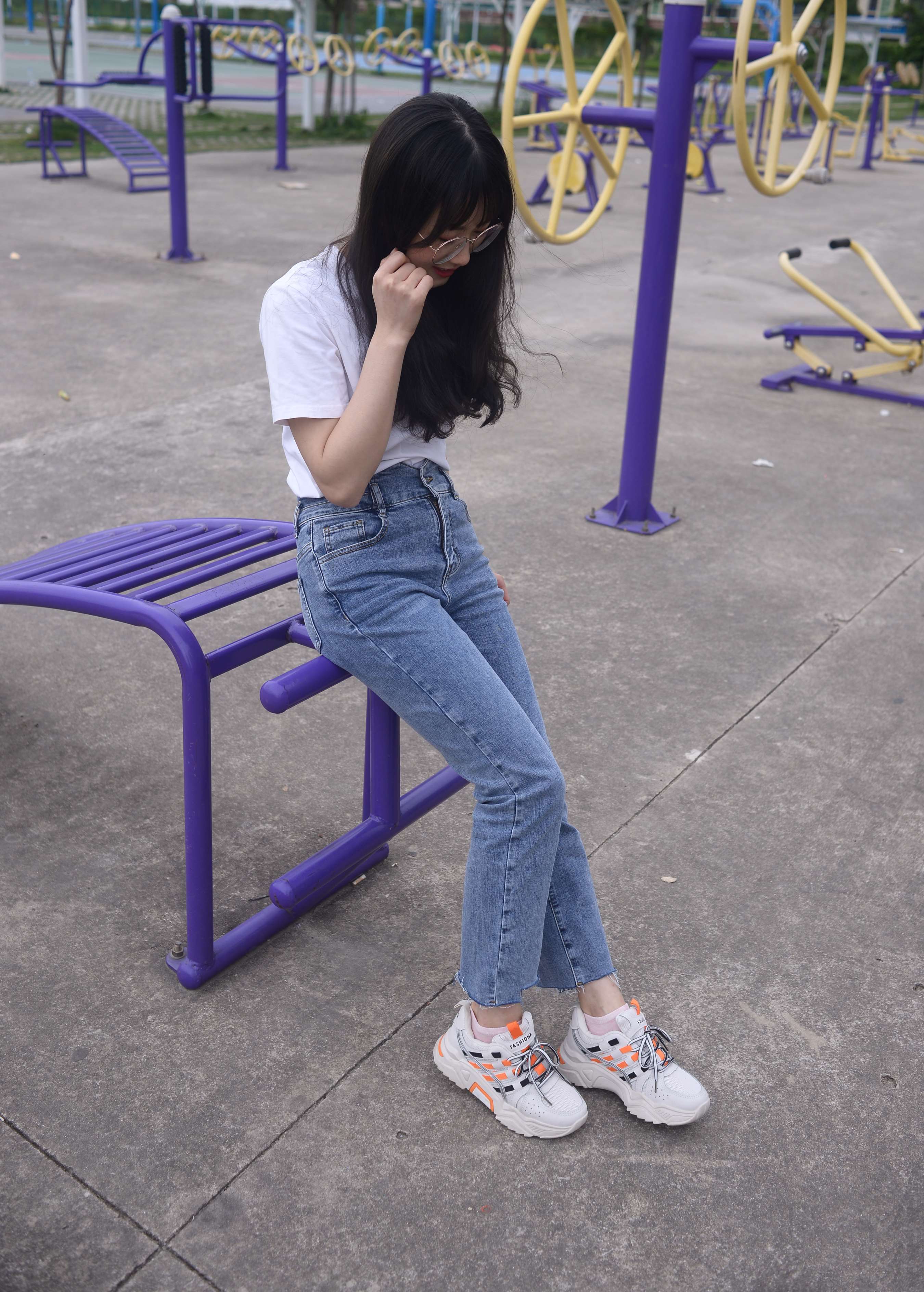 《潘潘学妹 忽然又夏天》作品图