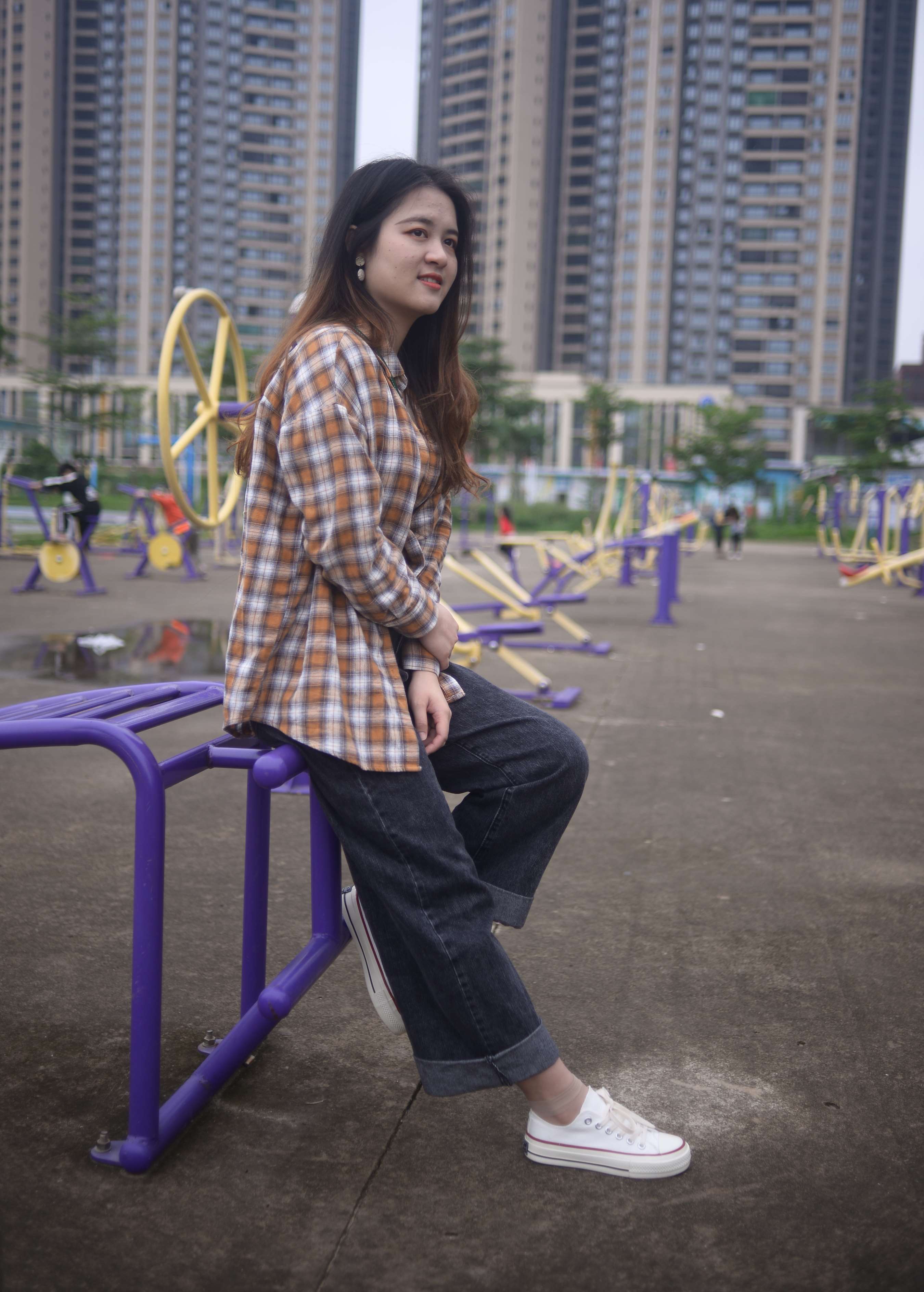 《陈之少女 有风可缠绵耳畔》作品图