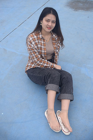 陈之学妹 有风可缠绵耳畔
