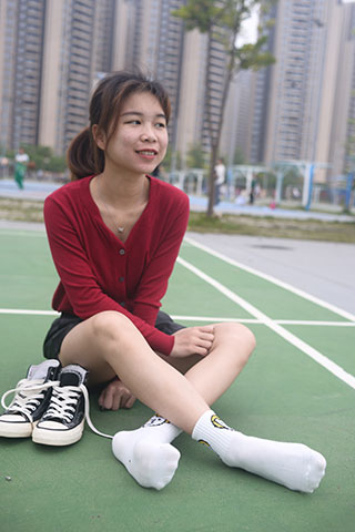 小茜少女 追赶日落 