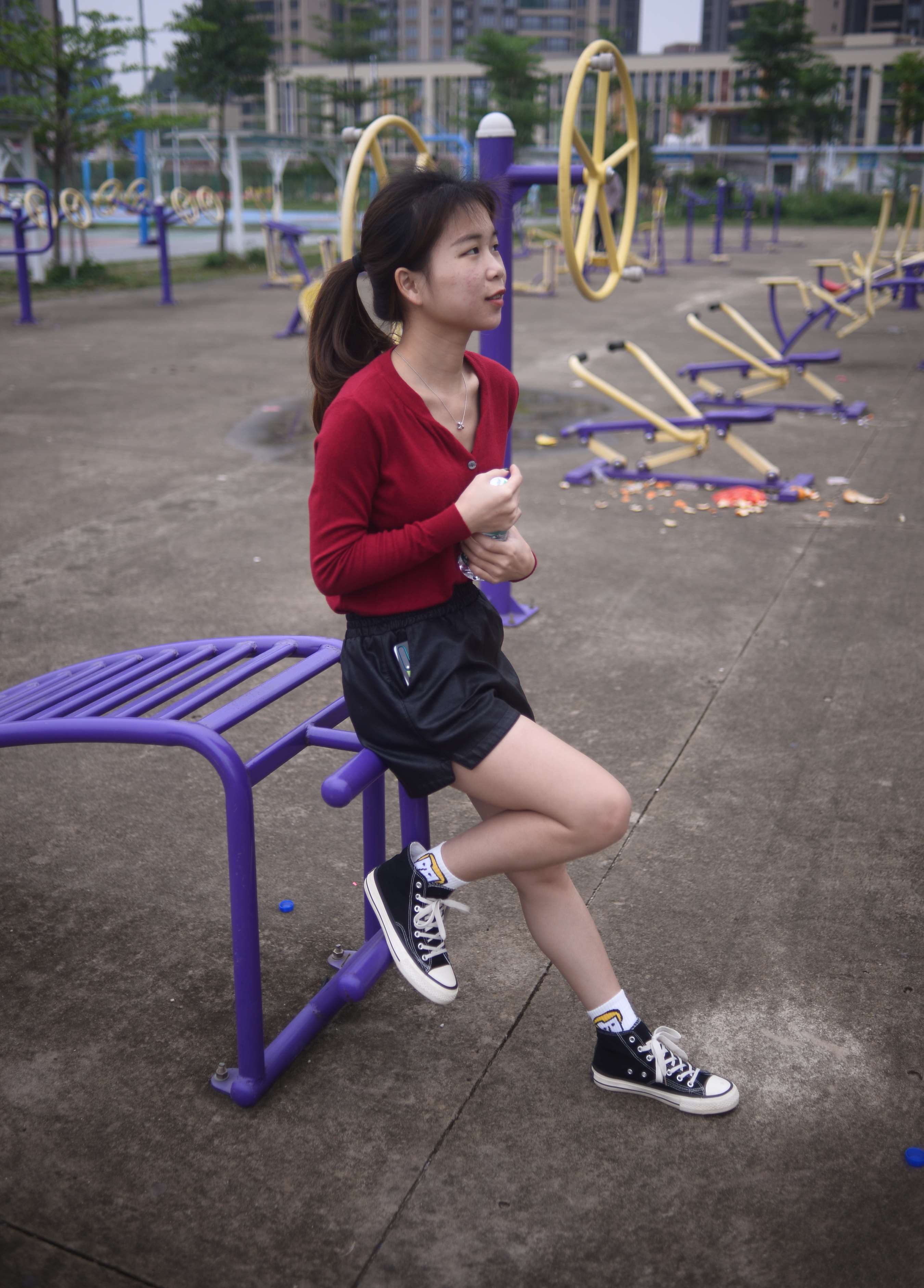 《小茜学妹 追赶日落 》作品图