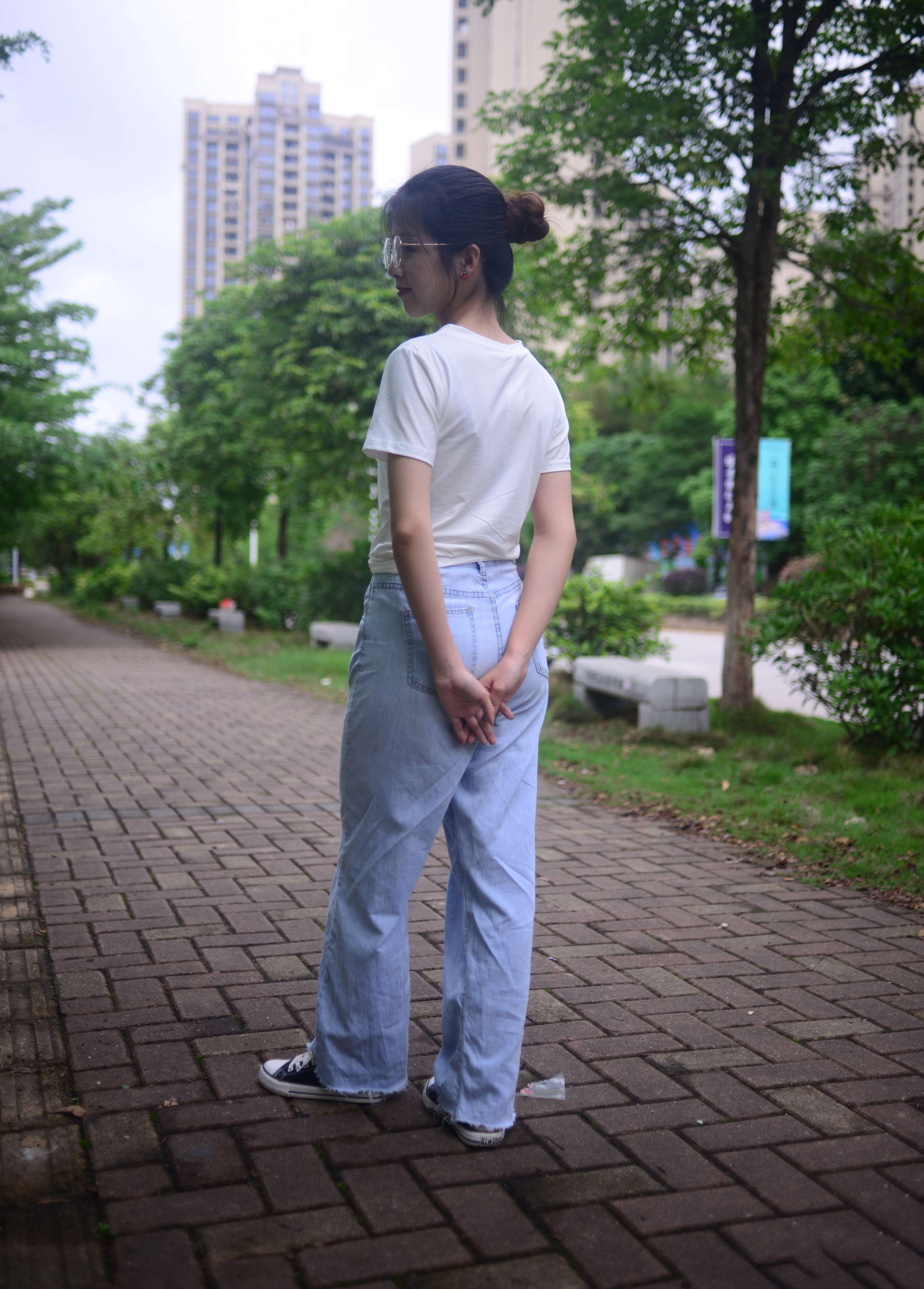 《七喜学妹-晚霞在贩售快乐》作品图