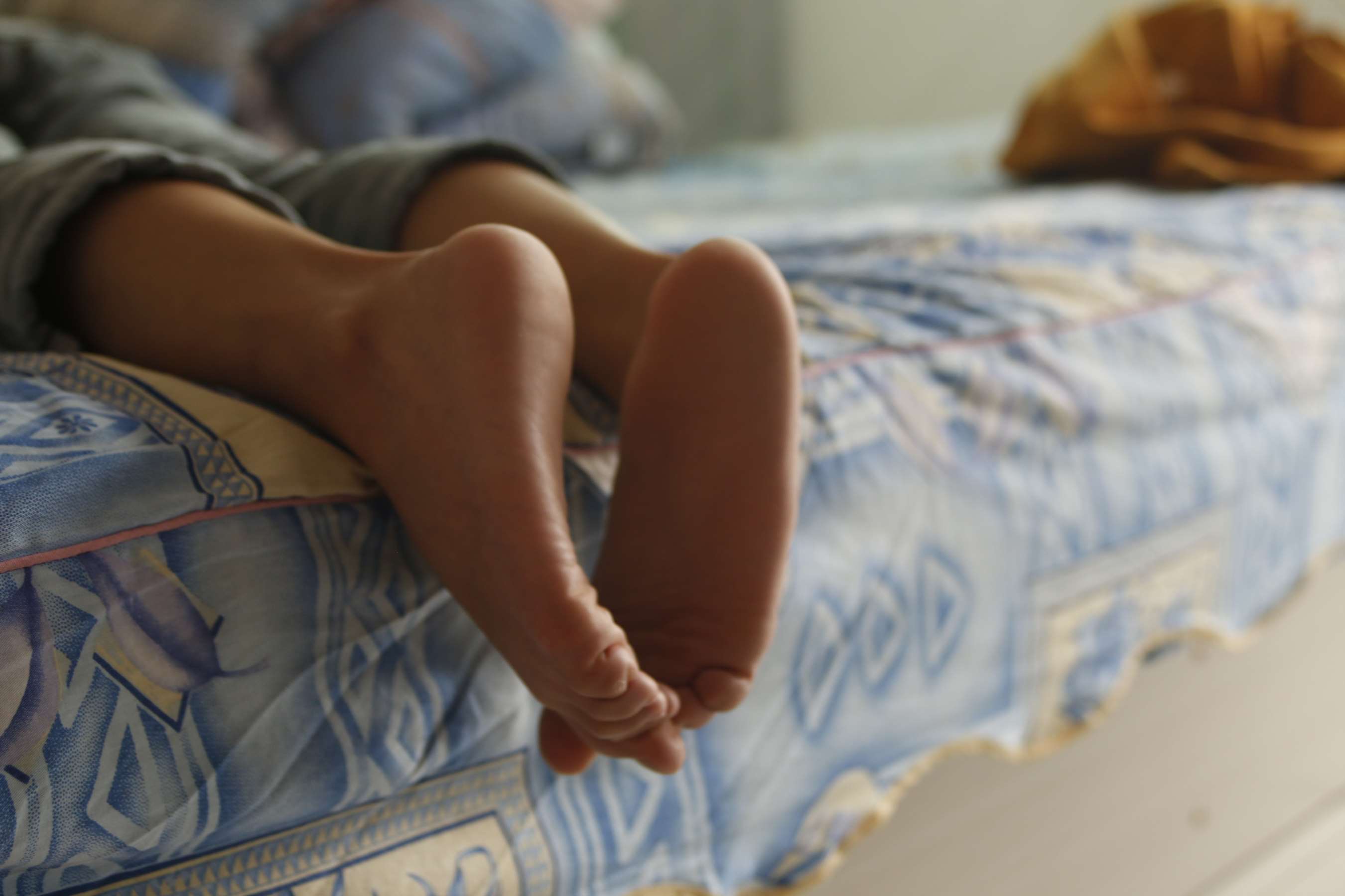 《大二少女（怕痒）》作品图