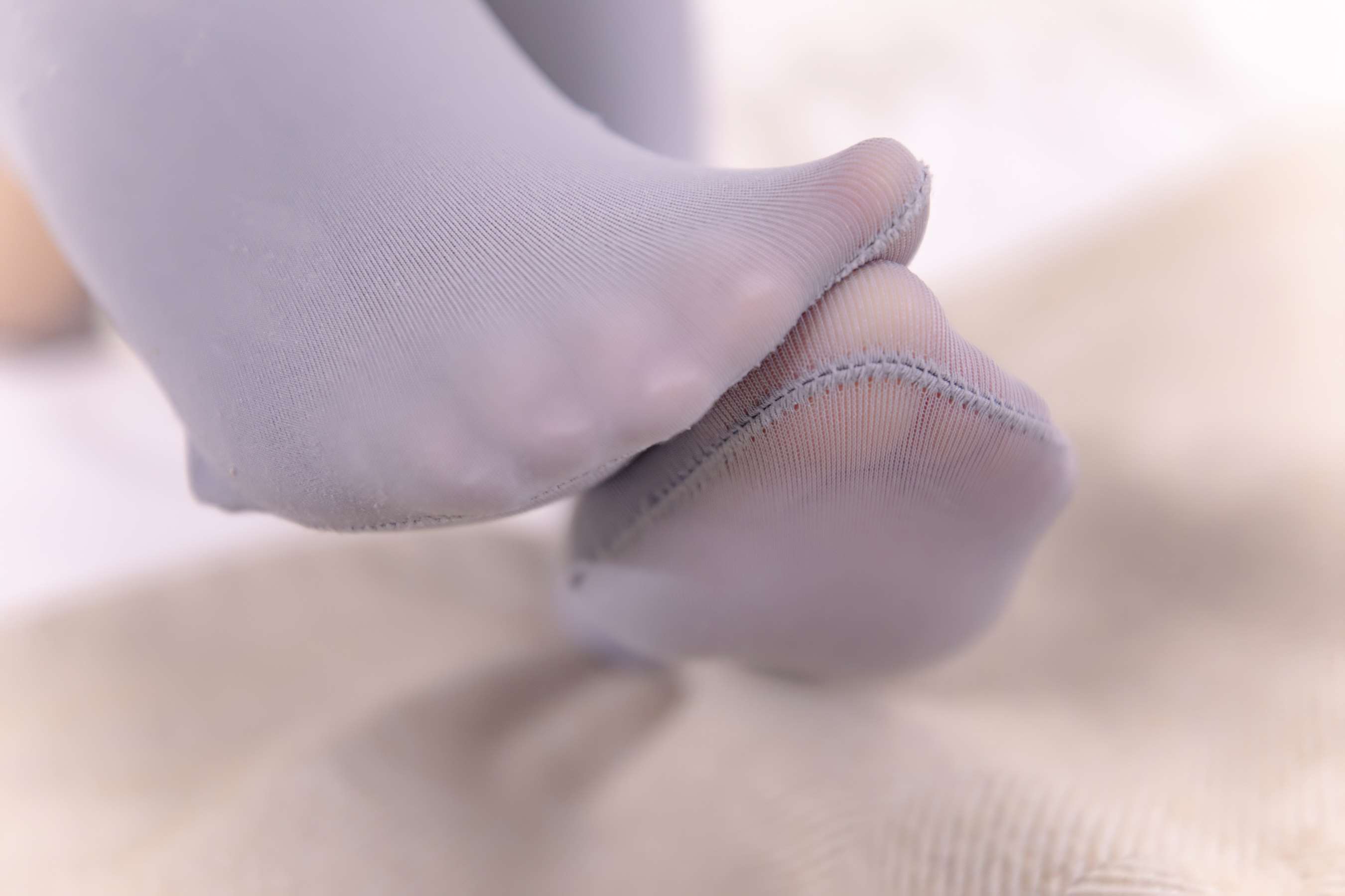 《小姐姐草莓胖次》作品图