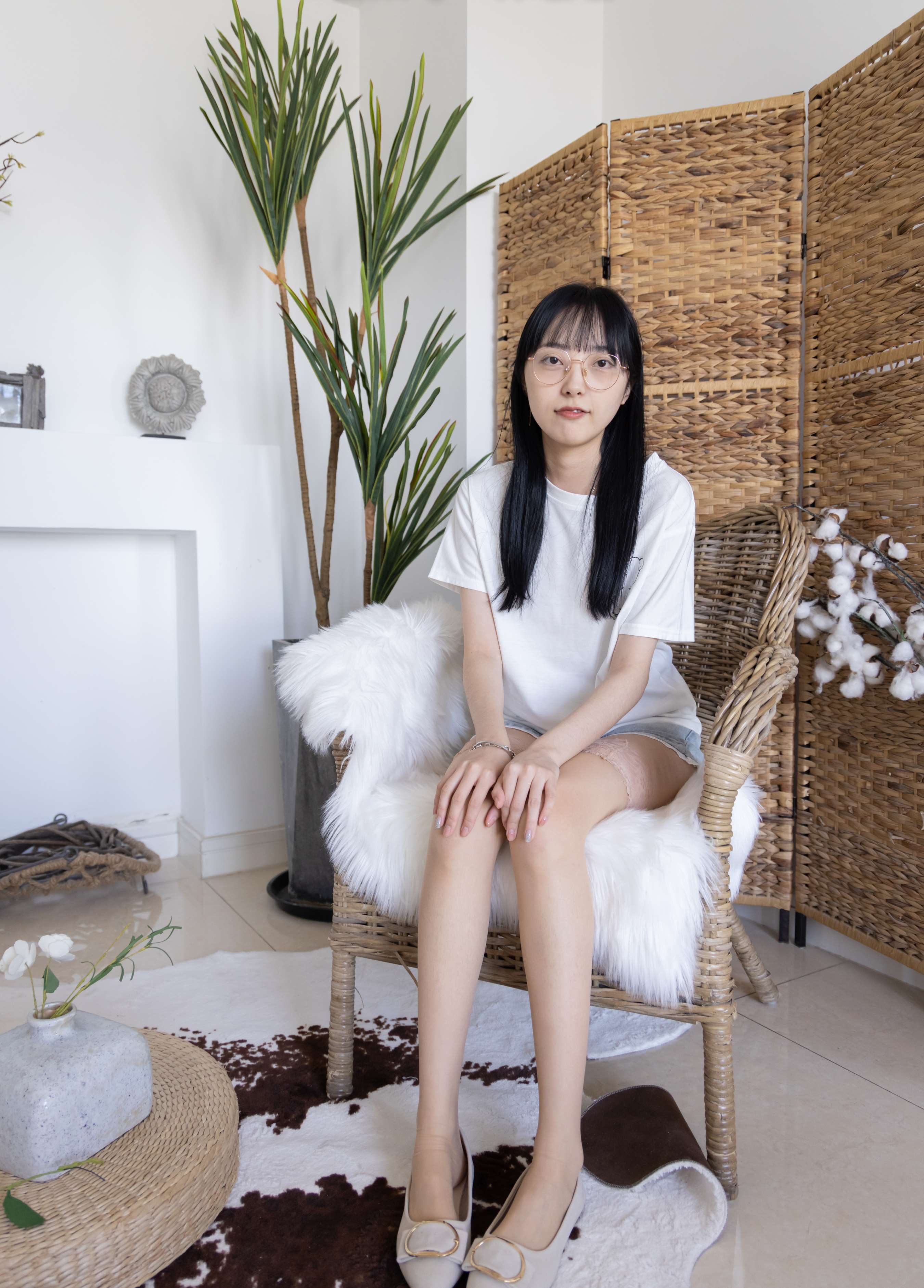 《稚予学姐平底鞋の过膝肉丝》作品图