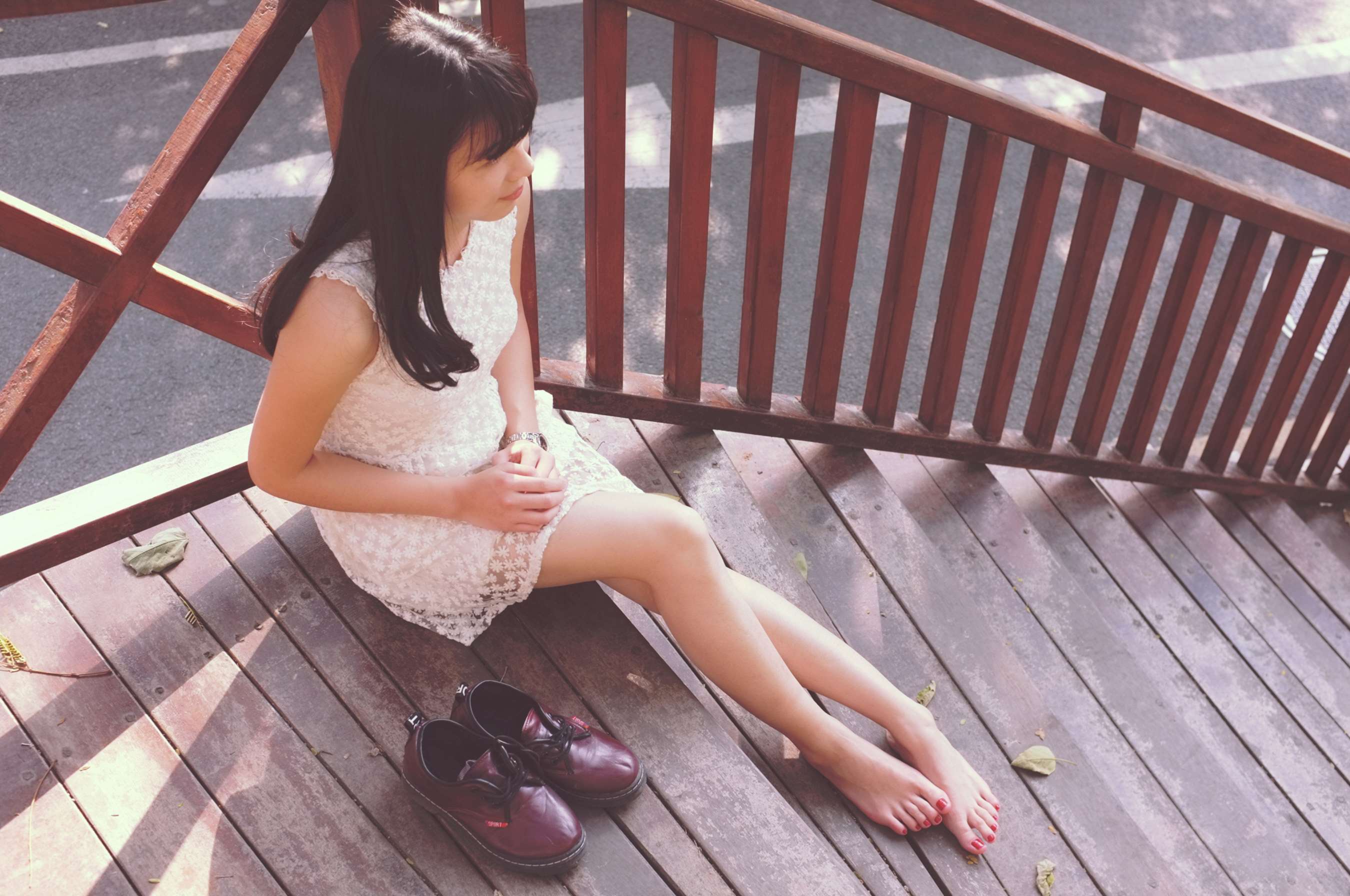 《路边的红甲の嫩足》作品图