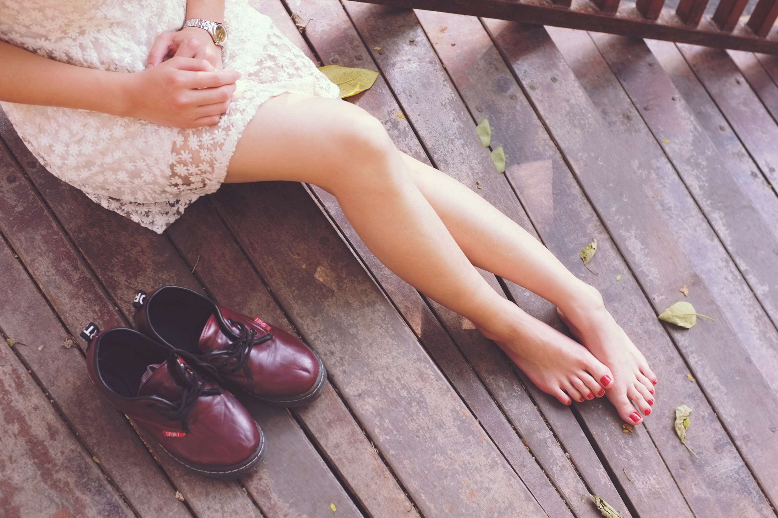 《路边的红甲の嫩足》作品图