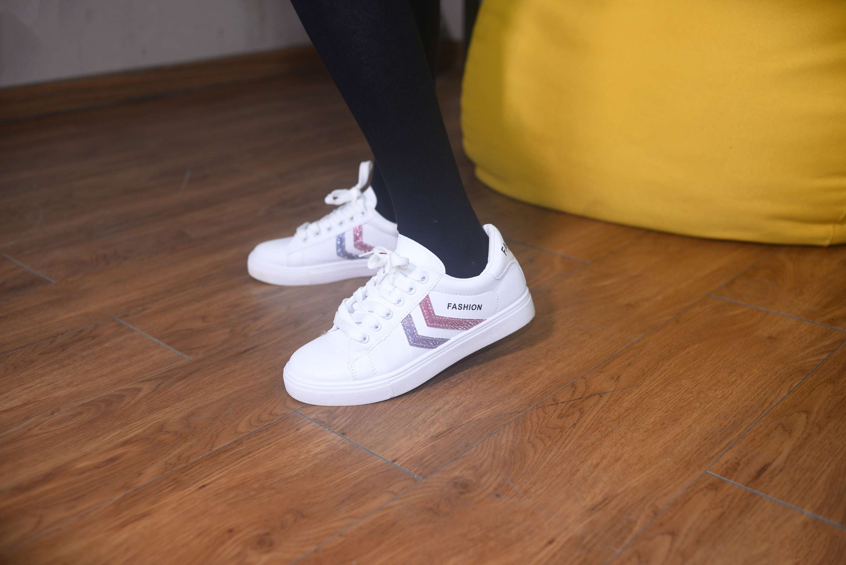 《陆佳-愿平安喜乐，早渡一切苦难》作品图