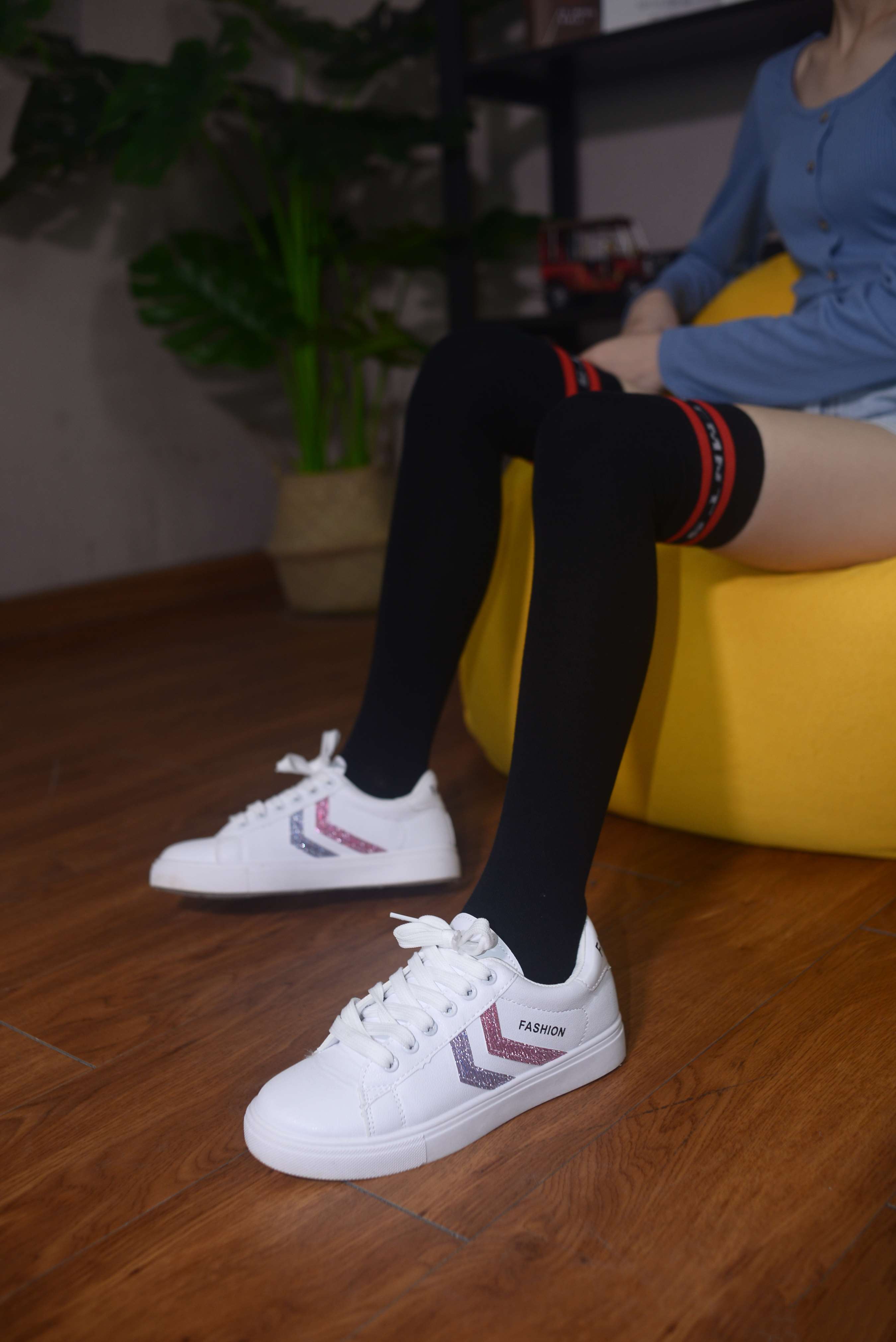 《陆佳-愿平安喜乐，早渡一切苦难》作品图