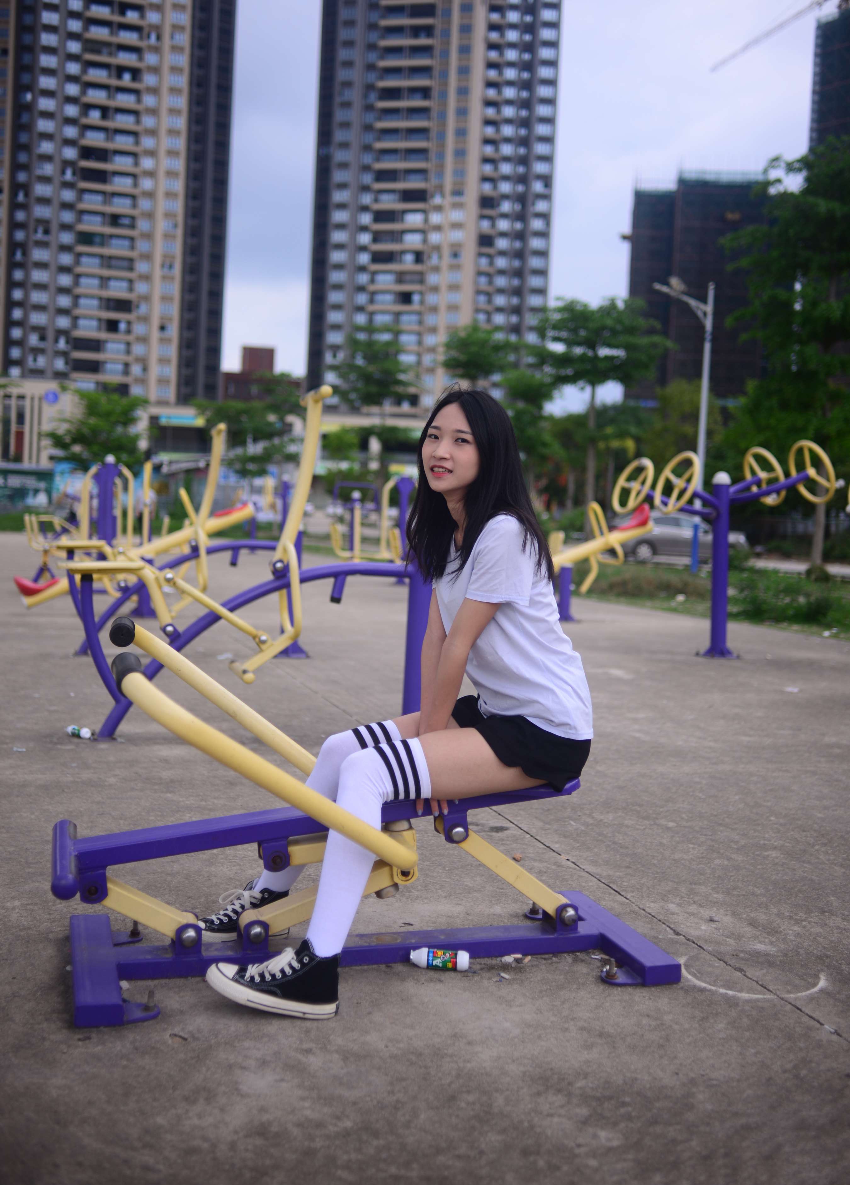 《绵绵少女 日光温柔》作品图