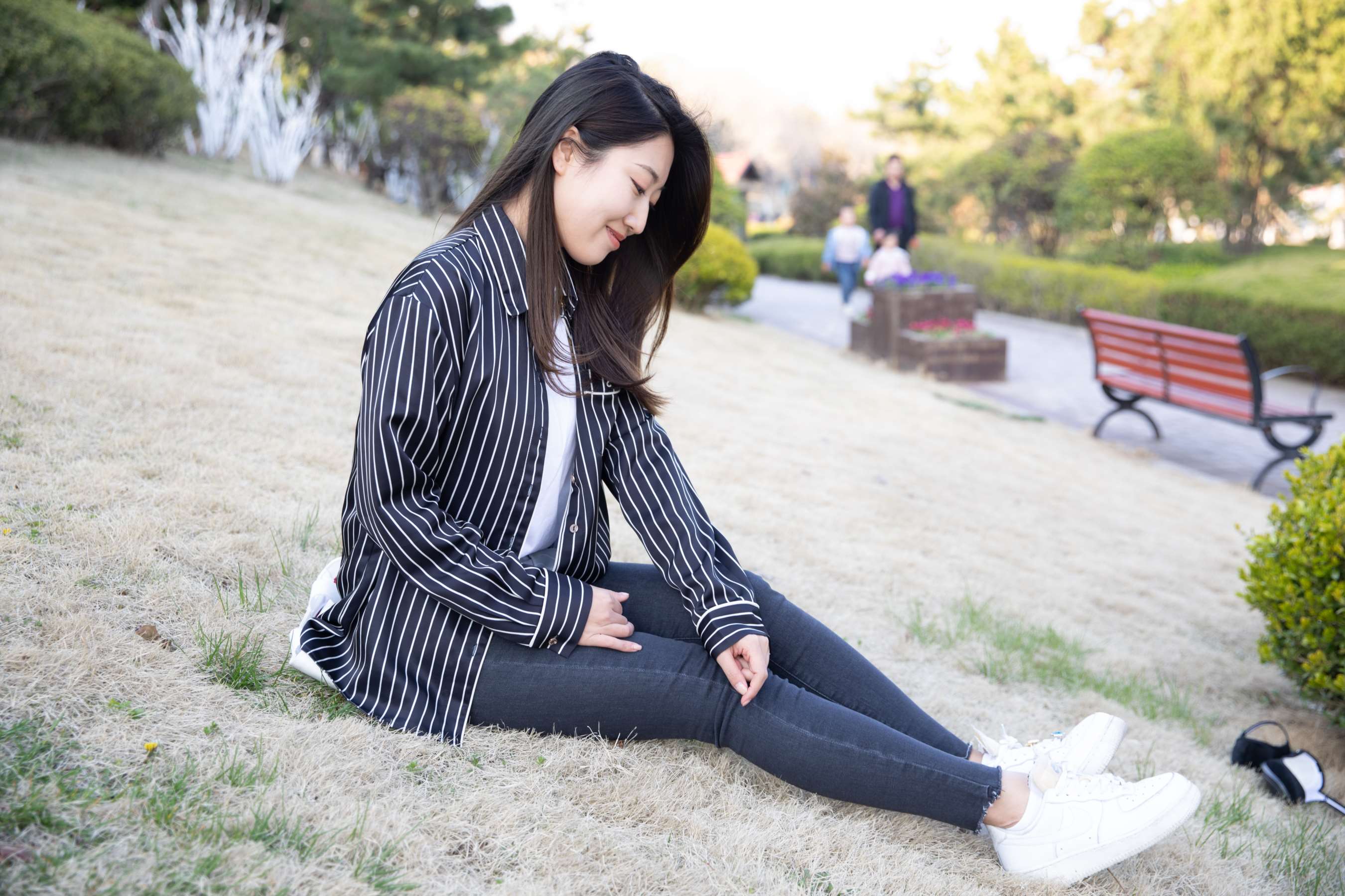 《雅梦小姐姐 落花入梦》作品图