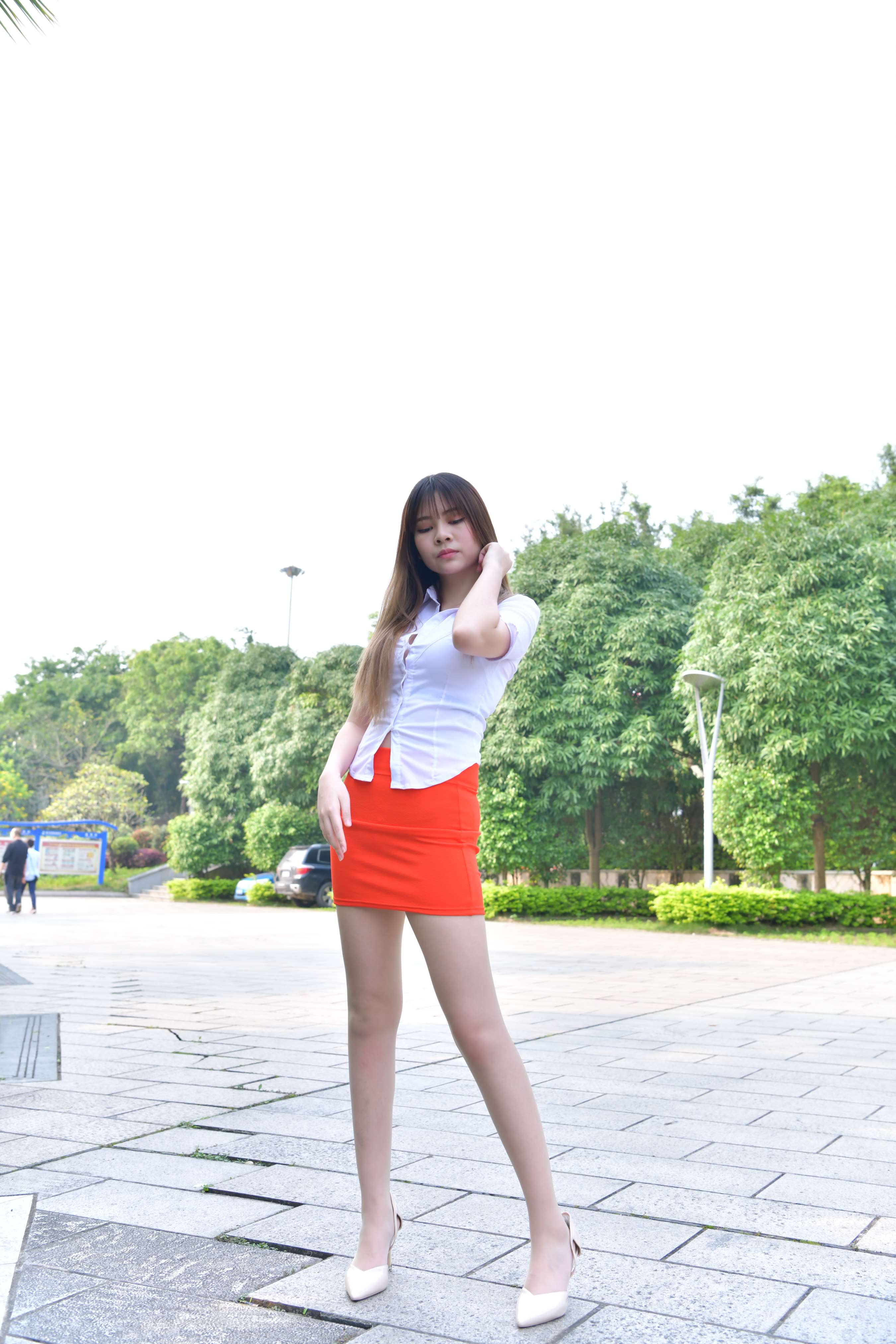 《美少女说这是橙色的裙裙》作品图