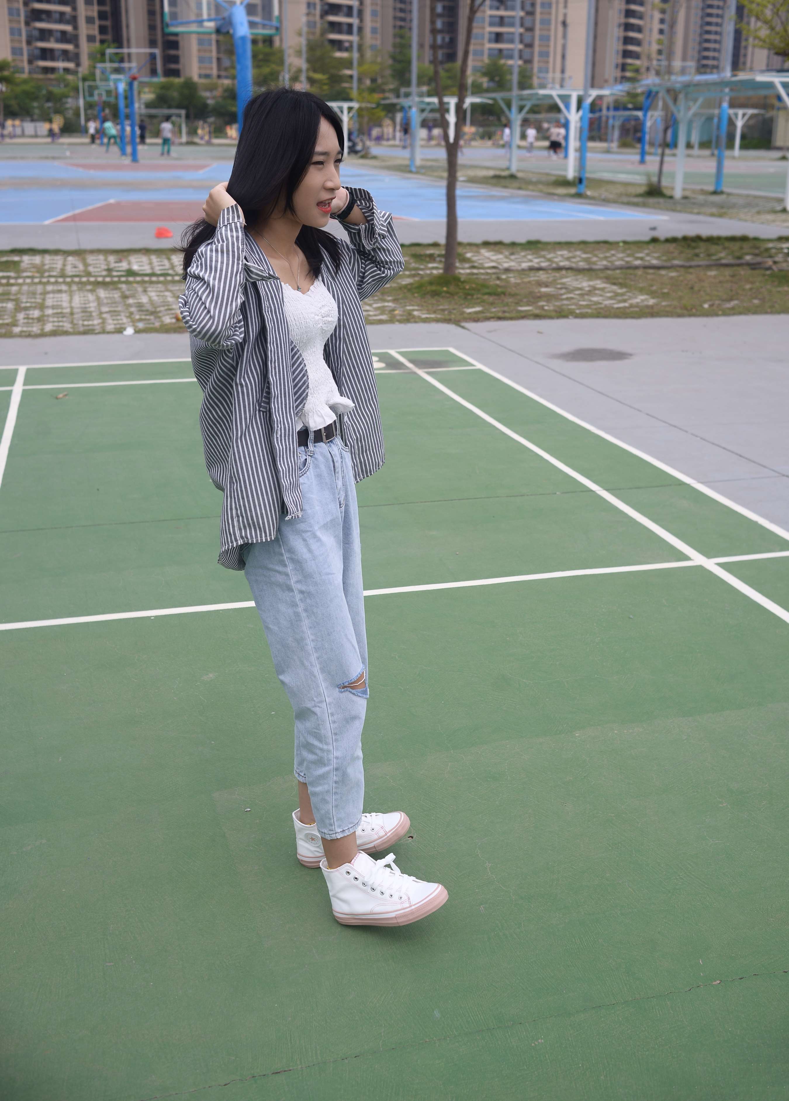 《绵绵少女 像风一样》作品图