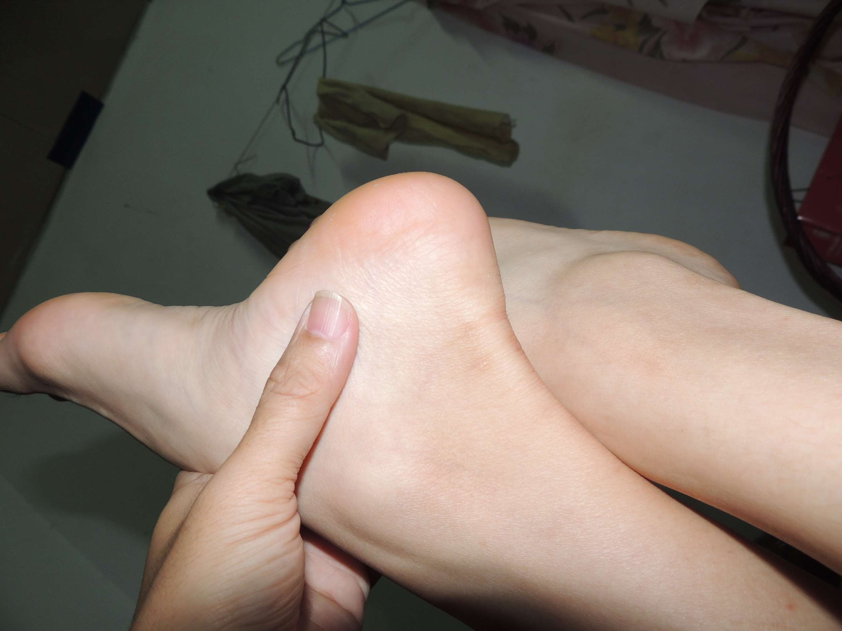 《掌握小姐姐嫩足》作品图