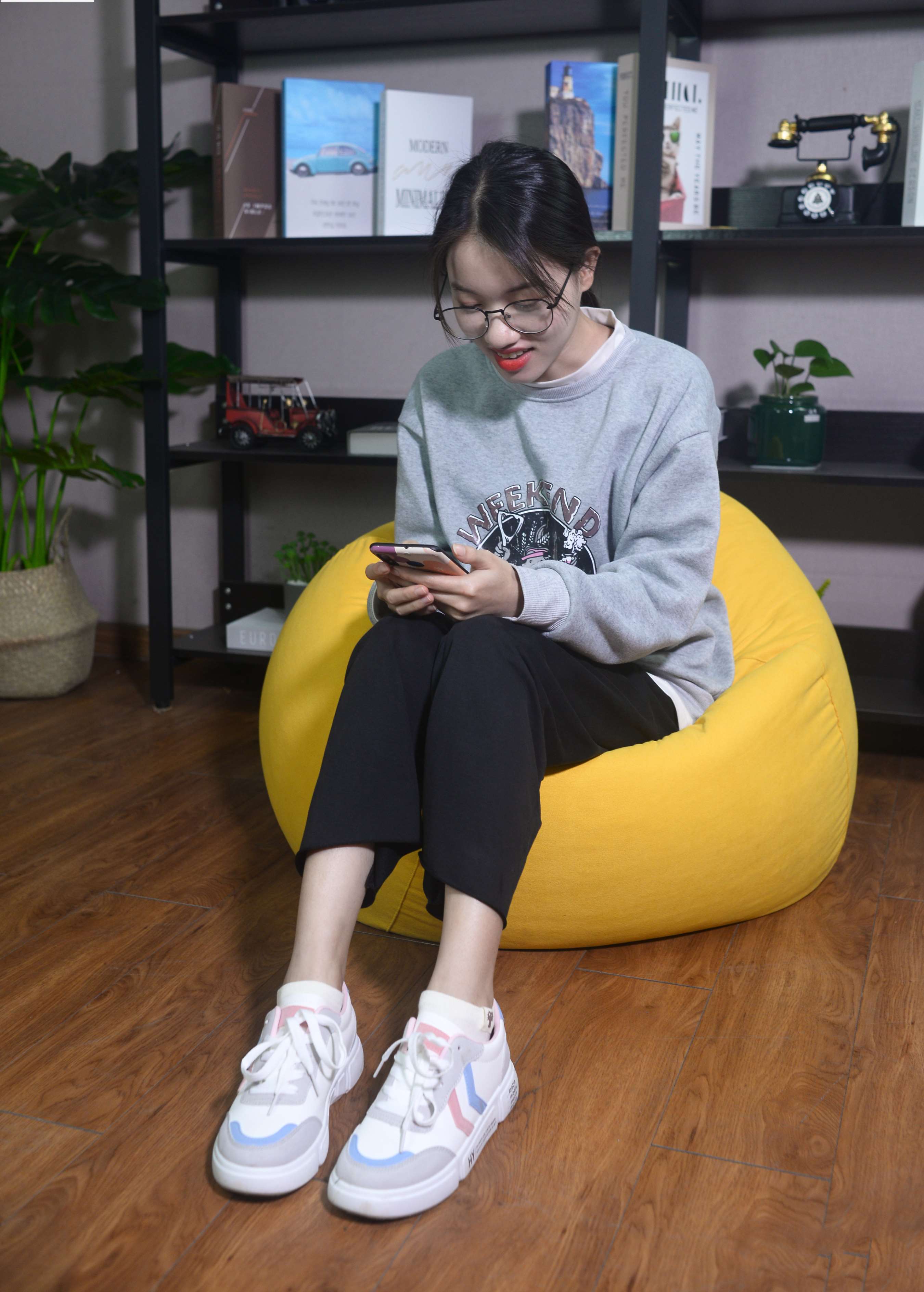 《欣悦小姐姐 星影摇摇》作品图