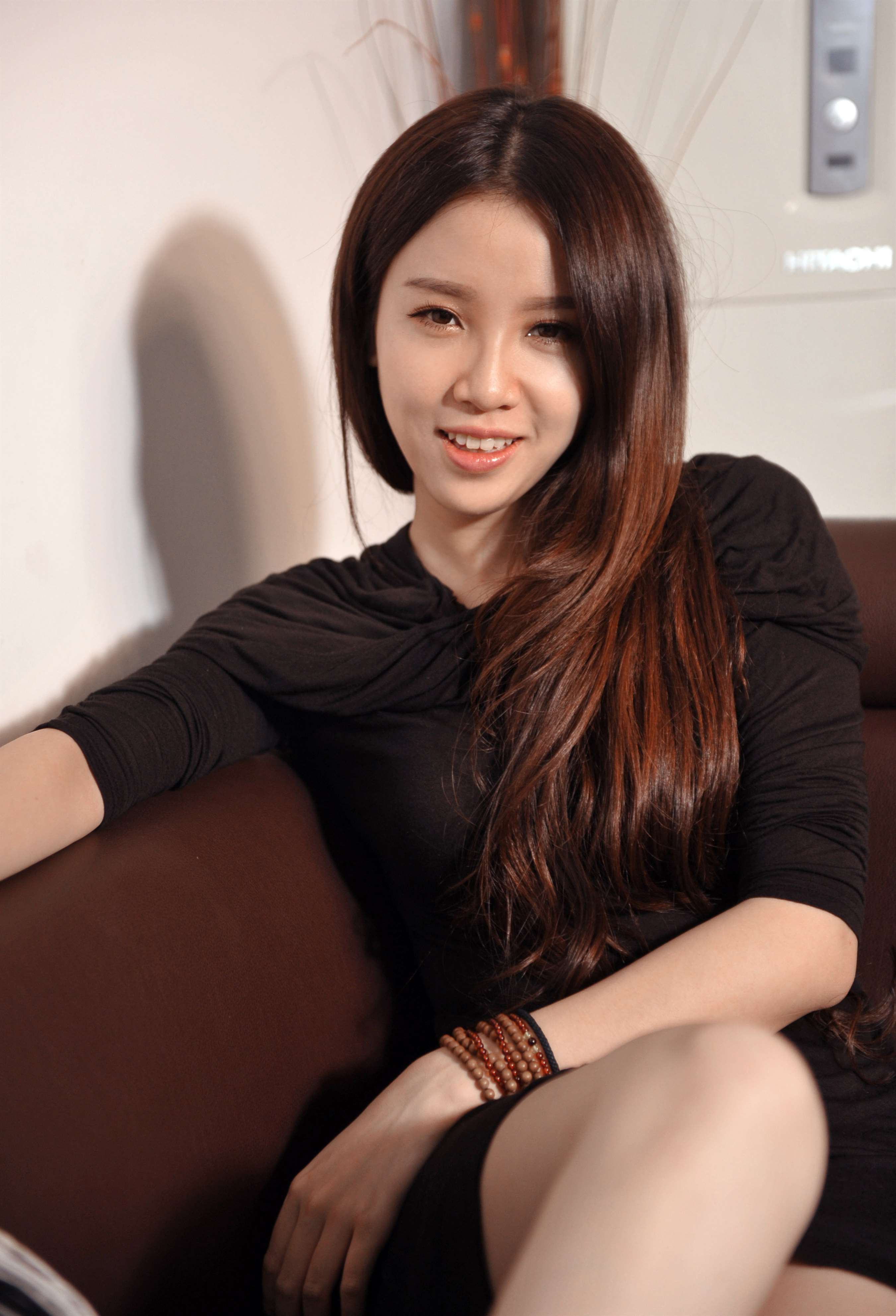 《小姐姐沙发上嫩足》作品图