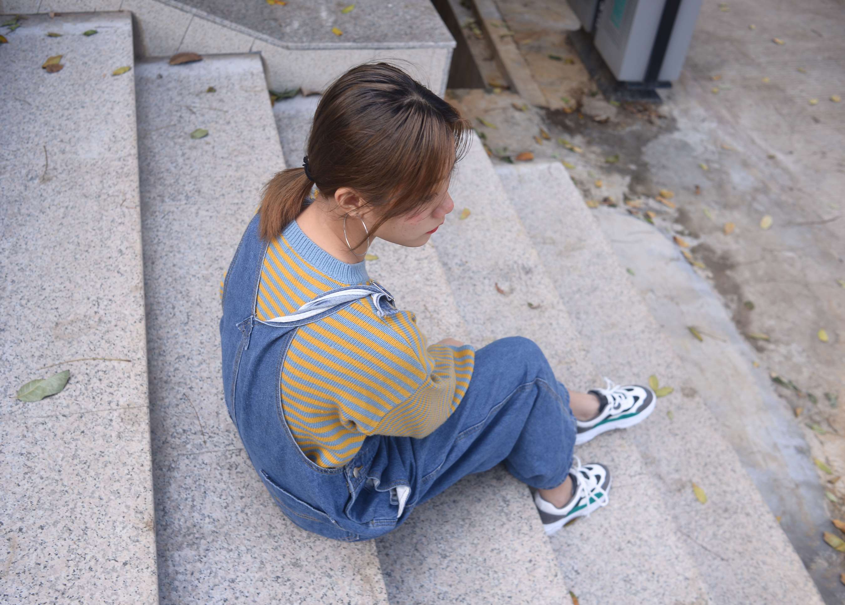 《彤彤-春山如黛草如烟》作品图