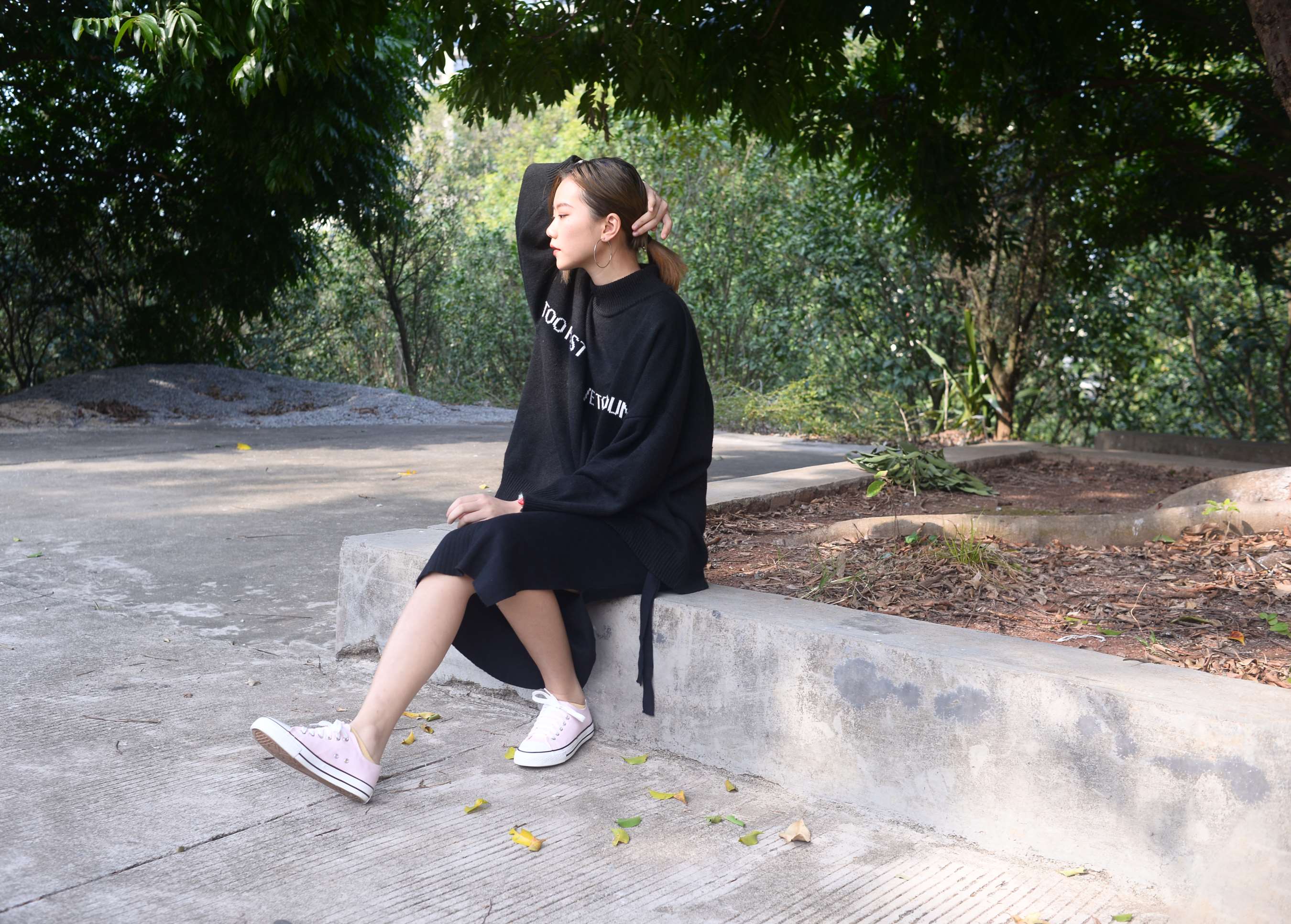 《彤彤 日月既往，不可复追》作品图