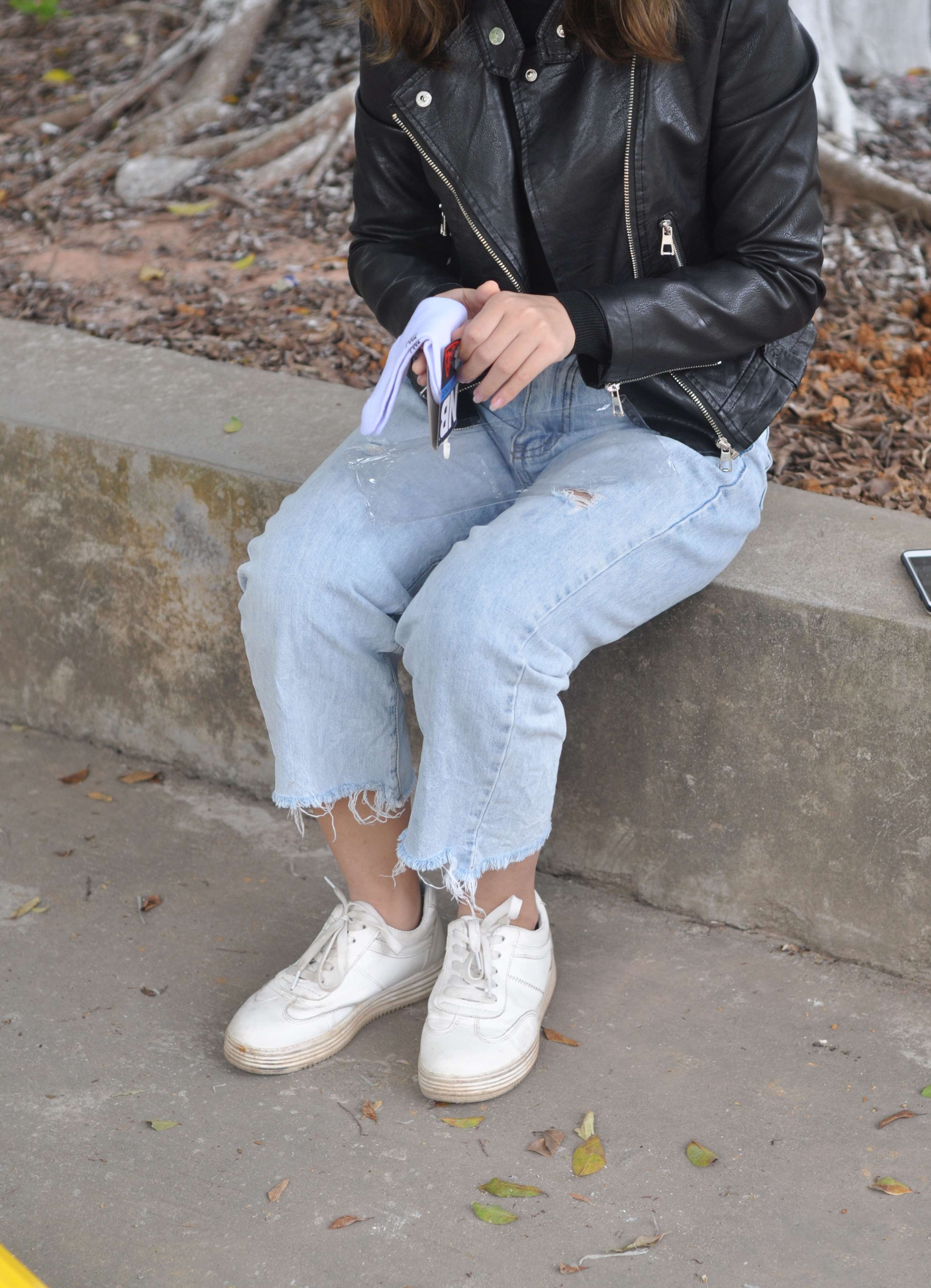 《许秋 青山绿水间》作品图