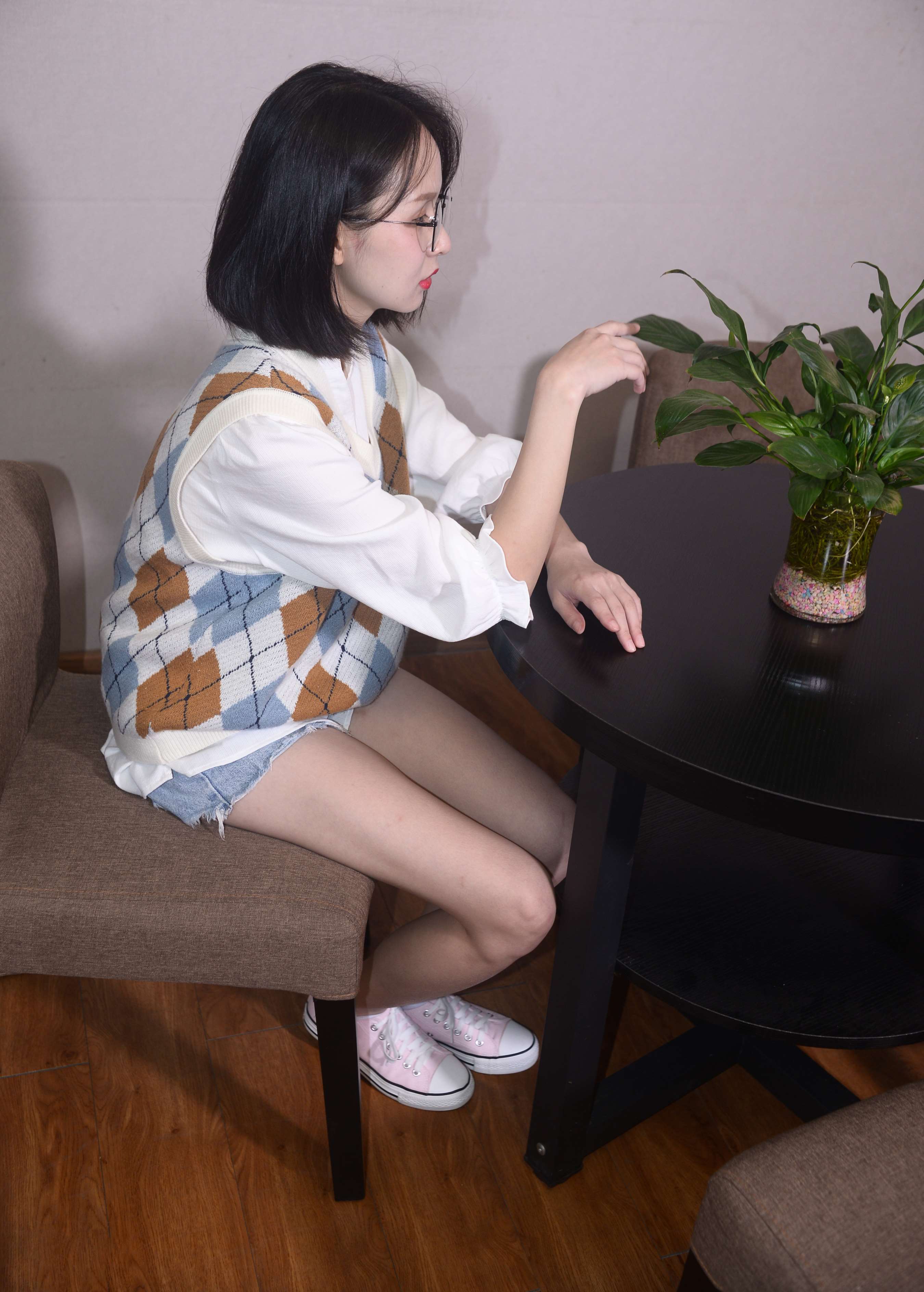 《小伊 春至，山河无恙，人间皆安》作品图