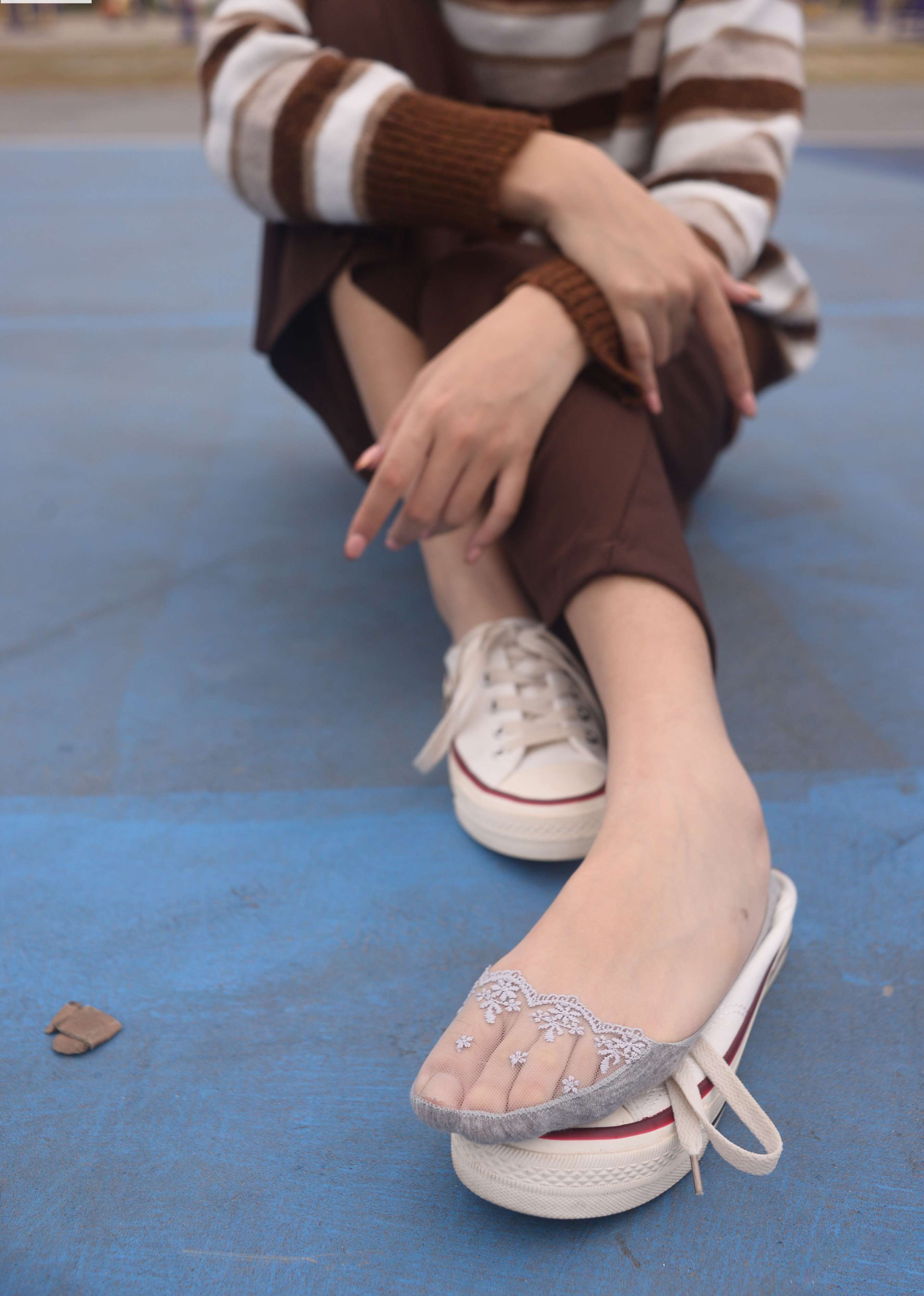 《彤彤 初见你时难掩的悸动》作品图