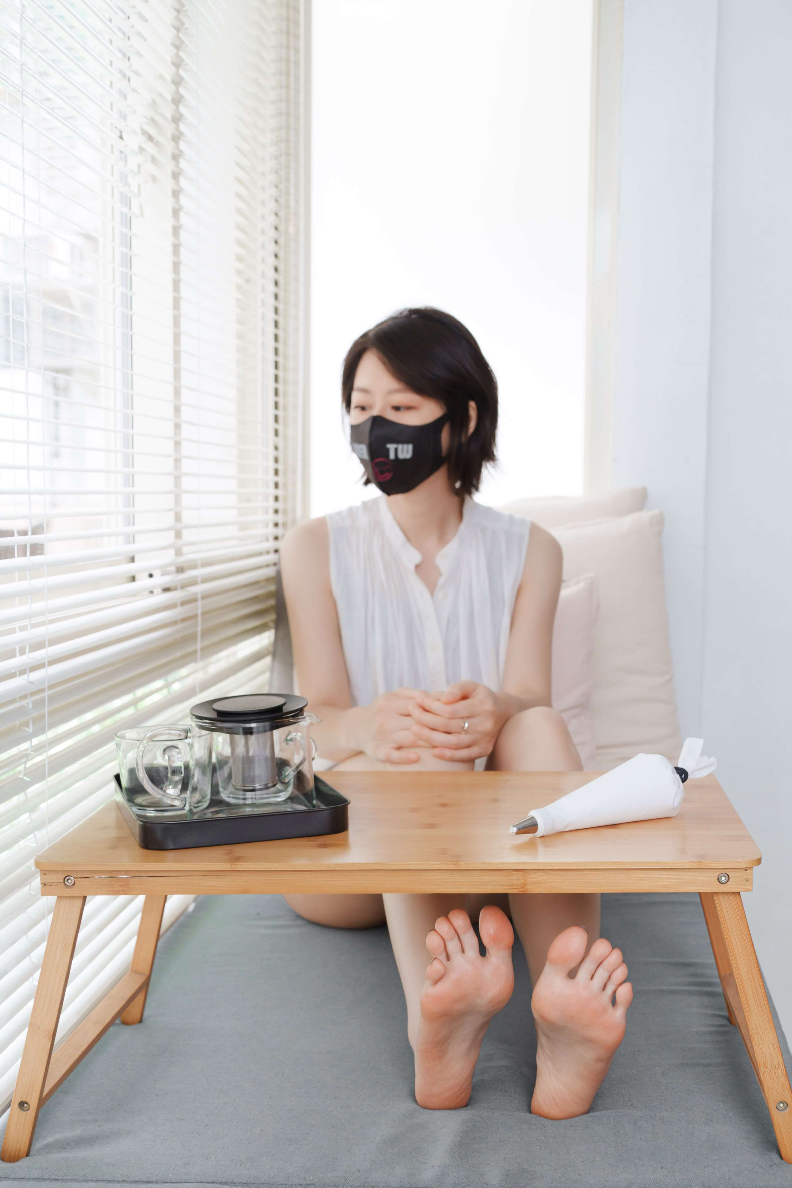 《[寄卖]神秘纸袋女孩真面目》作品图